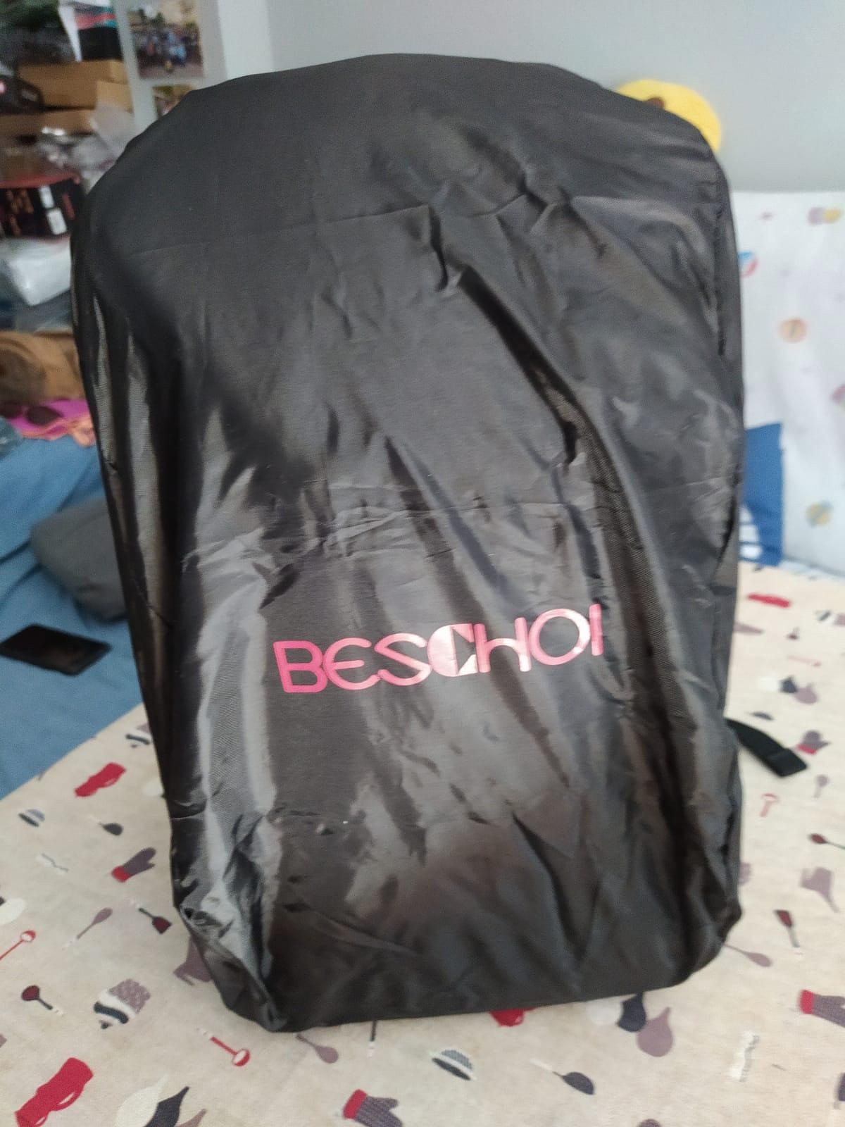 Well built with plenty of room for camera gears