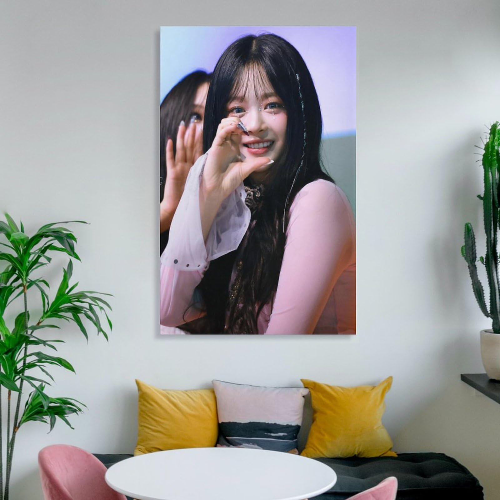 Amazon.co.jp: NewJeans ニュージーンズ HANNI ハニ OFFICIAL