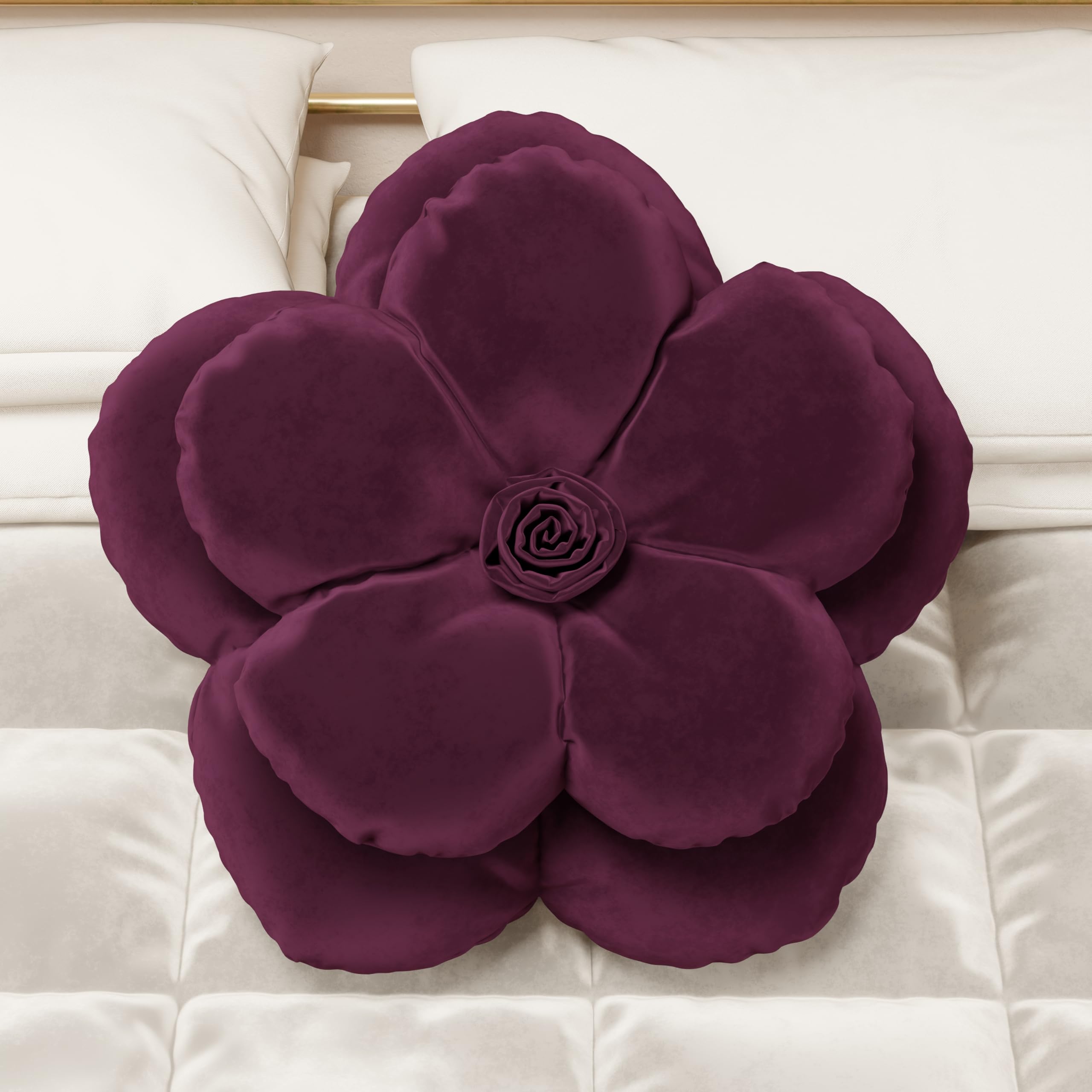 Coussin en forme de fleur en velours pour decoration chambre cocooning