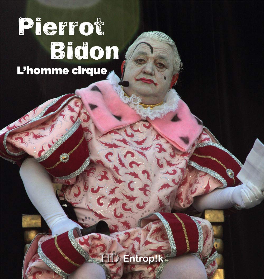 Pierrot bidon l'homme cirque statue fer blanc style brocante et art forain