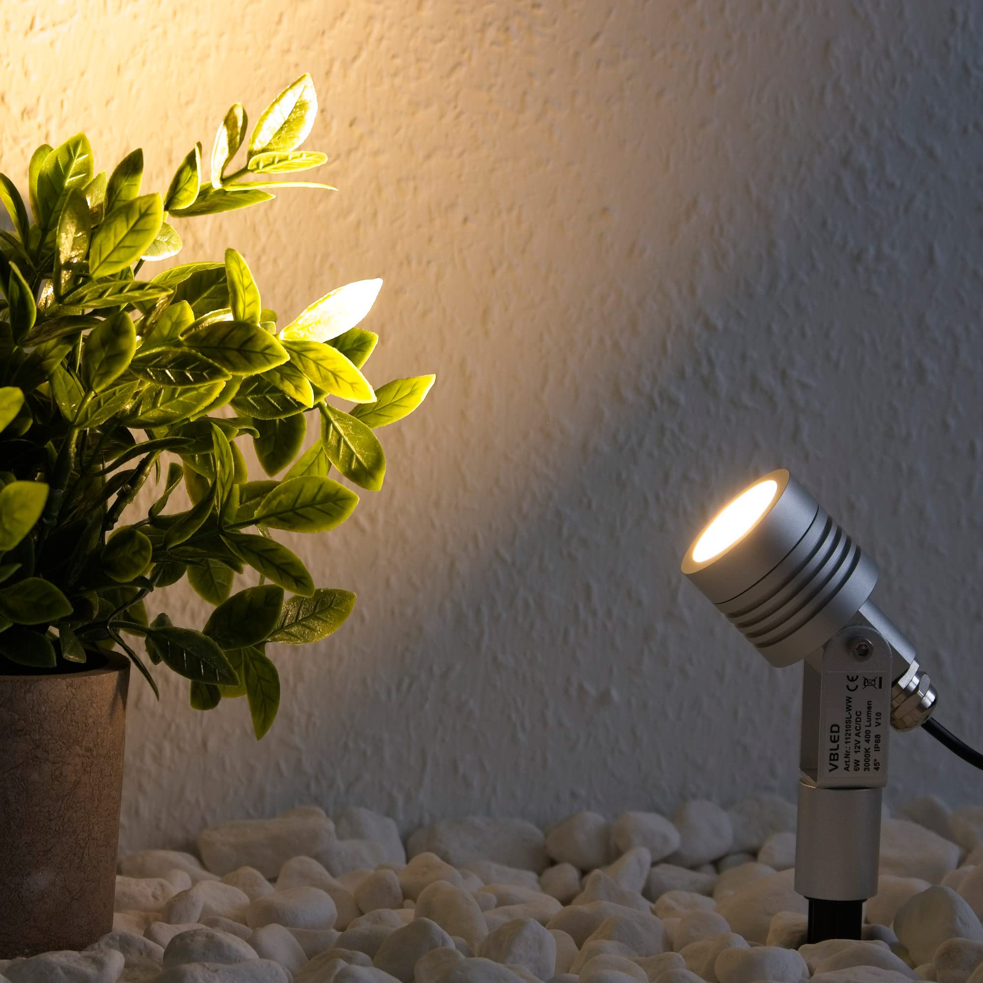 VBLED 3er-Set 6W Gartenleuchte Gartenstrahler Silber 3000K 12V Warmweiß mit Erdspieß IP68 Wasserdicht mit Stecker für Außen Garten Rasen