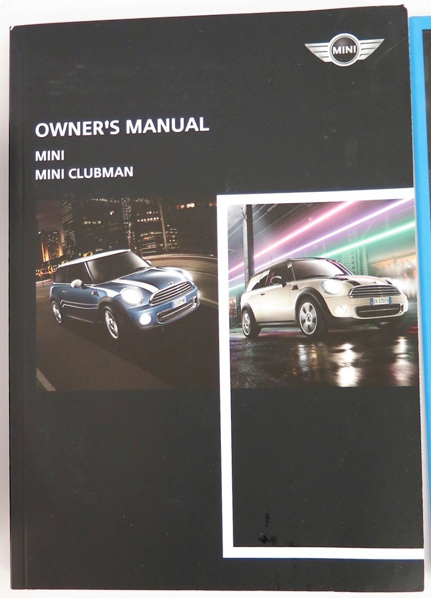 Cover of the 2013 Mini Service & Warranty Information manual
