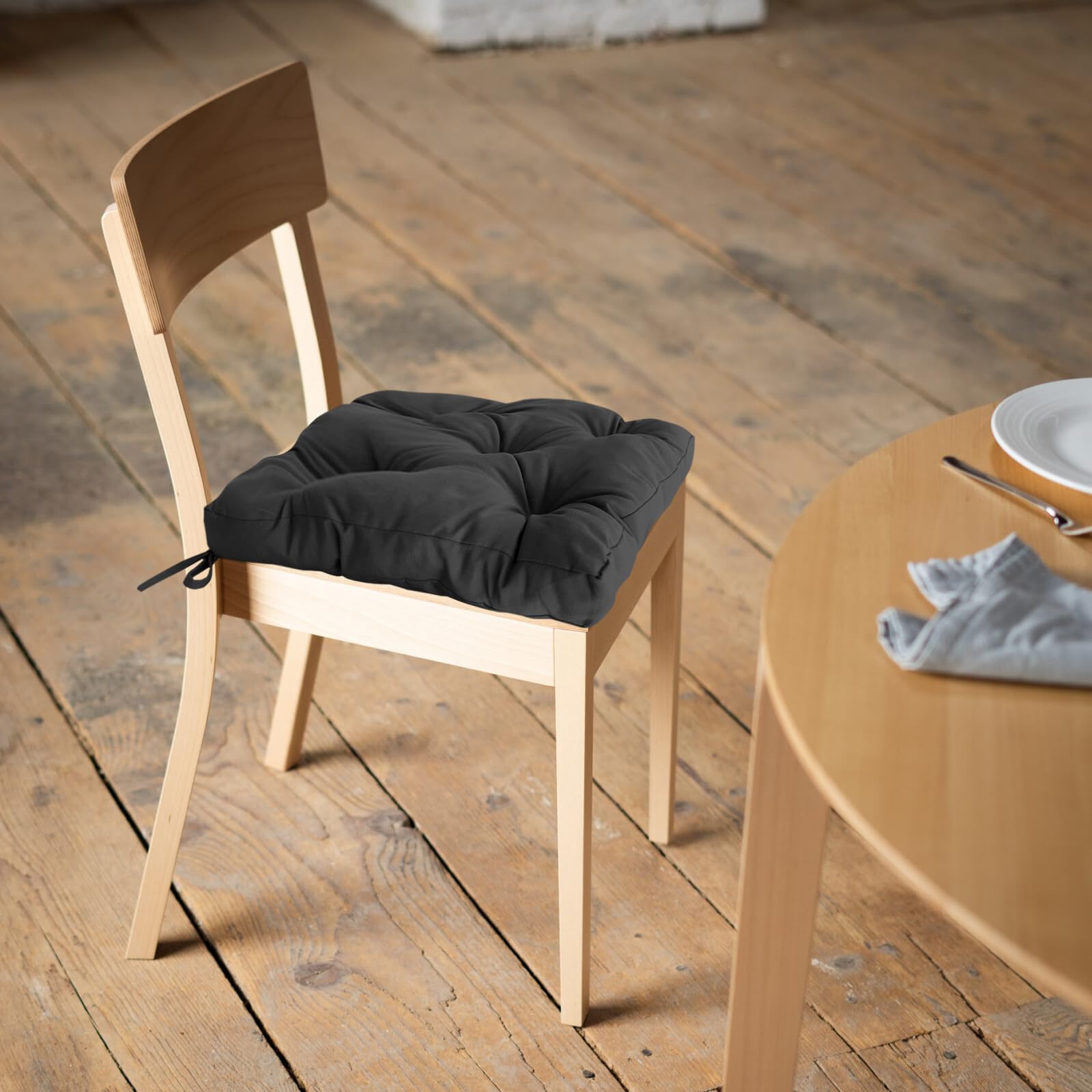 MORE FREE-Pack 6 Cojines para Silla,Cojin de Asiento Decorativo Funda de Poliéster y Relleno de Fibra Hueca 45x45x5cm,Ideal para Comedor, Terraza, Salón y Restaurante (Negro, Pack 6)