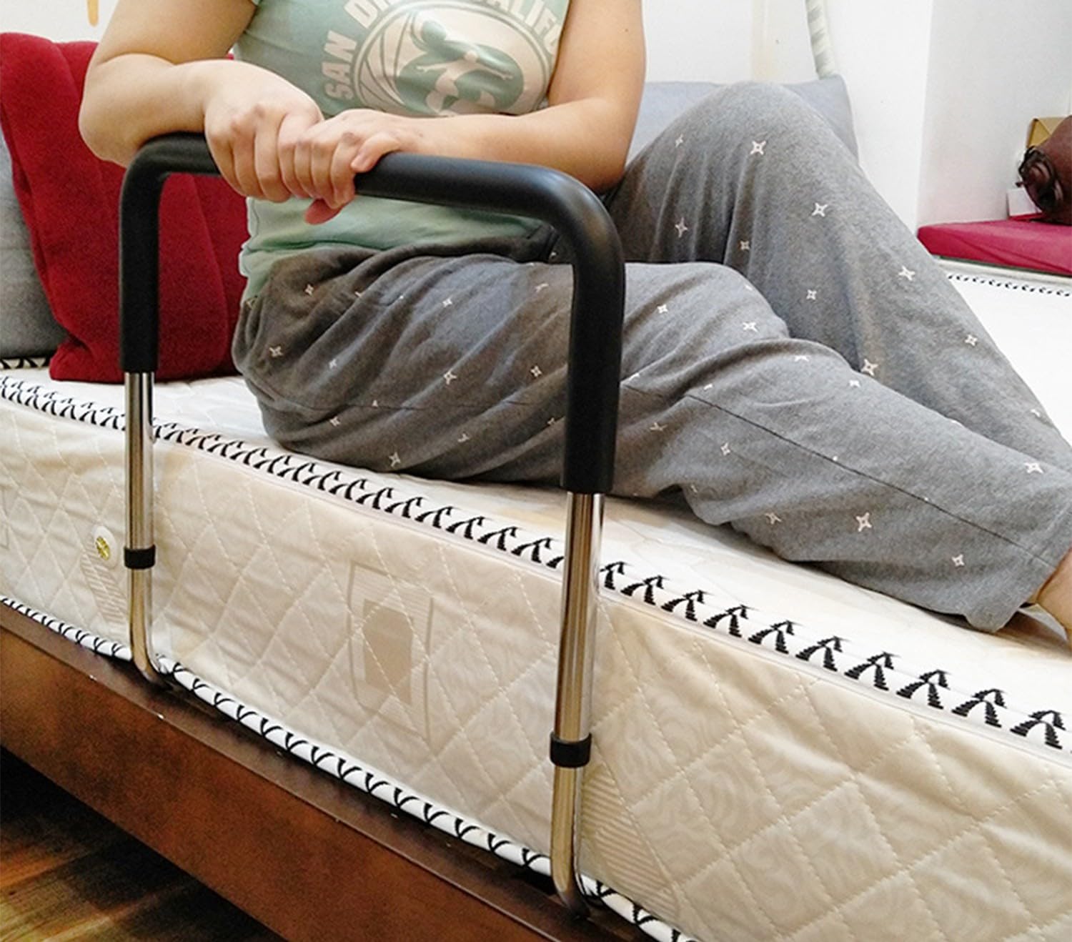 Sponda Letto Anziani Anticaduta Ausili per Alzarsi dal Letto Regolabile in Altezza,Supporto per Alzarsi,Sbarra di Sicurezza,Molto Resistenti E Facili da Installare per Donne Incinte,Disabili