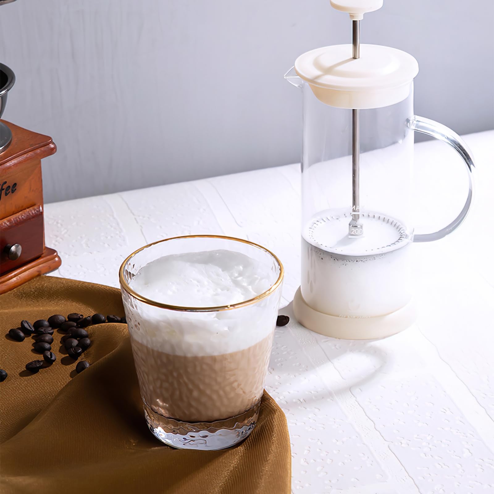Manuale Montalatte con Spazzola Pulita, 450 ml in Vetro Borosilicato Alto, Schiuma per Latte a Pompa Manuale, Montalatte Manuale con Scala di capacità, per Preparare caffè e Cappuccino
