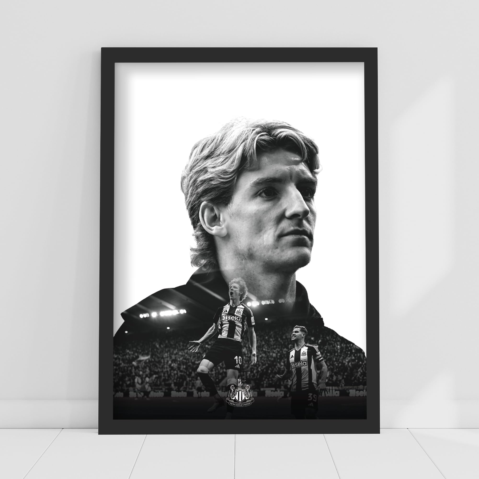 Themed Newcastle United Anthony Gordon Black and White Portrait Print (21cm x 29.7cm - A4)