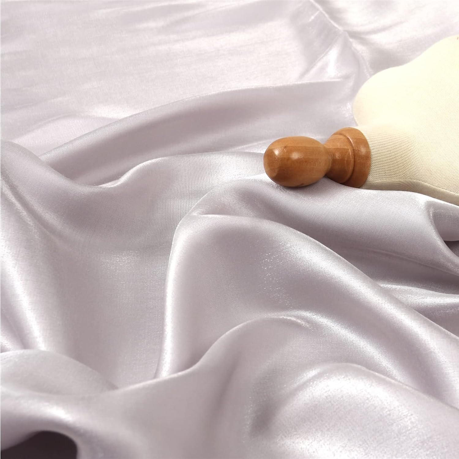 LNNW Tessuto di raso di seta largo 150 cm Materiale di rivestimento Sartoria Matrimonio Prom Tessuto luminoso e setoso per abbigliamento, arte e artigianato, cucitura(Light Grey,1.5 * 3m)