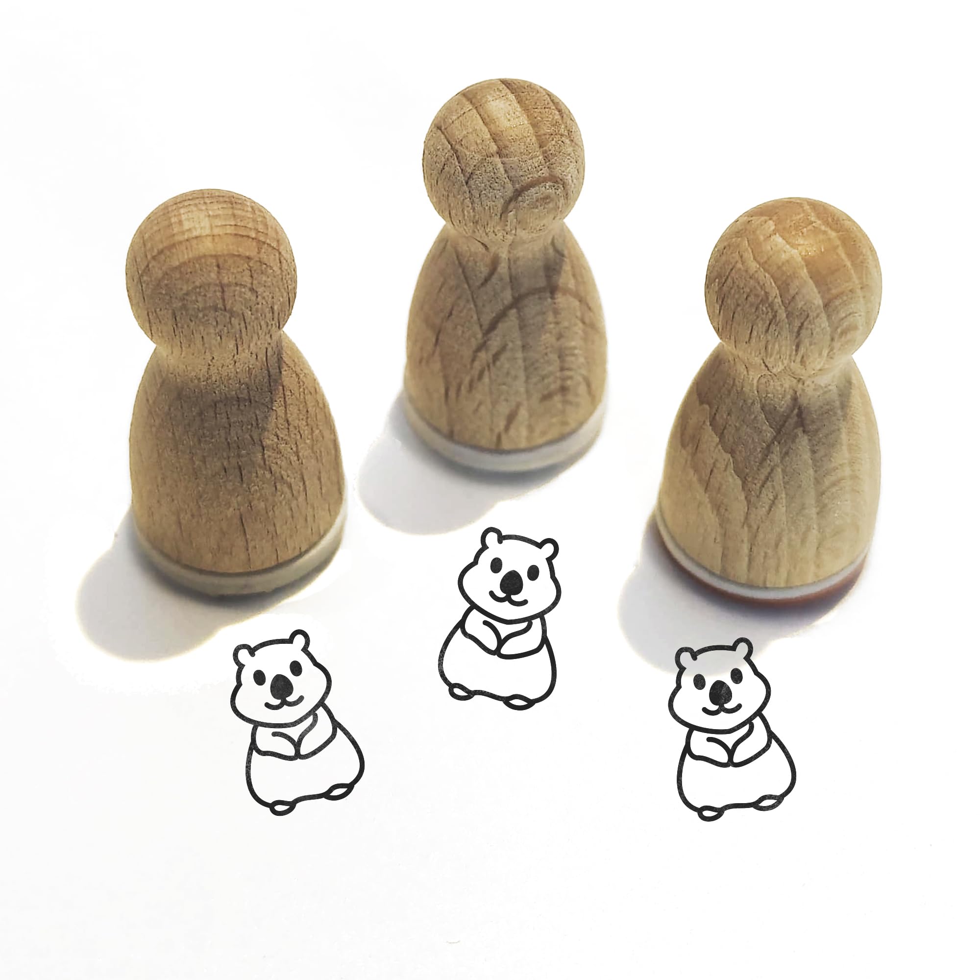 Stemplino® Ministempel - Motiv: Wilbert Wombat - 12mm Durchmesser - Holzstempel für Basteln, Schule, Bullet Journal - Tiermotive (F038)