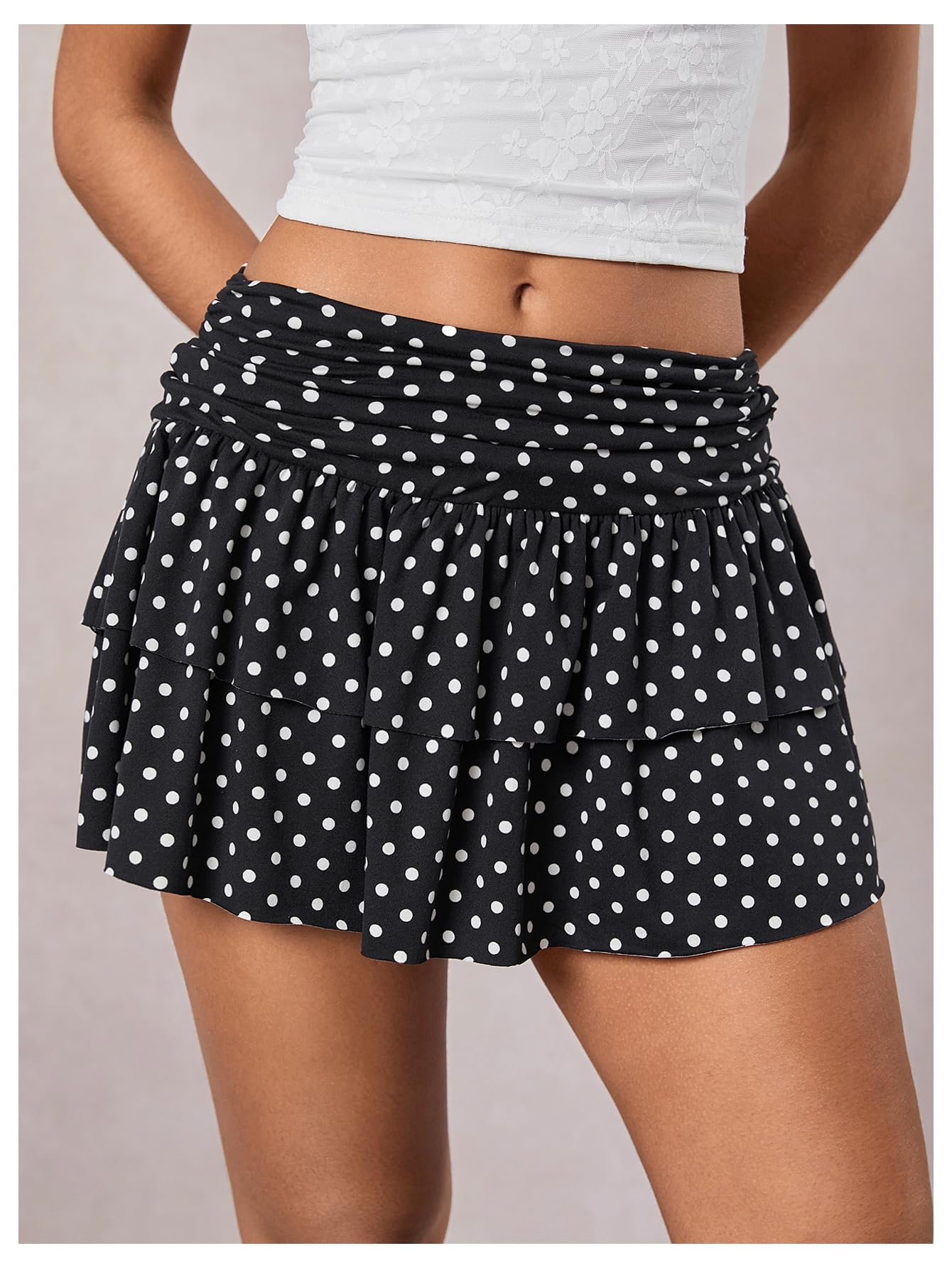 Verdusa Women's Ruffle Layered Mini Skirts Fold Over Flared Flowy Y2K Skirt with Shorts Underneath Summer Vacation Outfits: X-Large Black and White