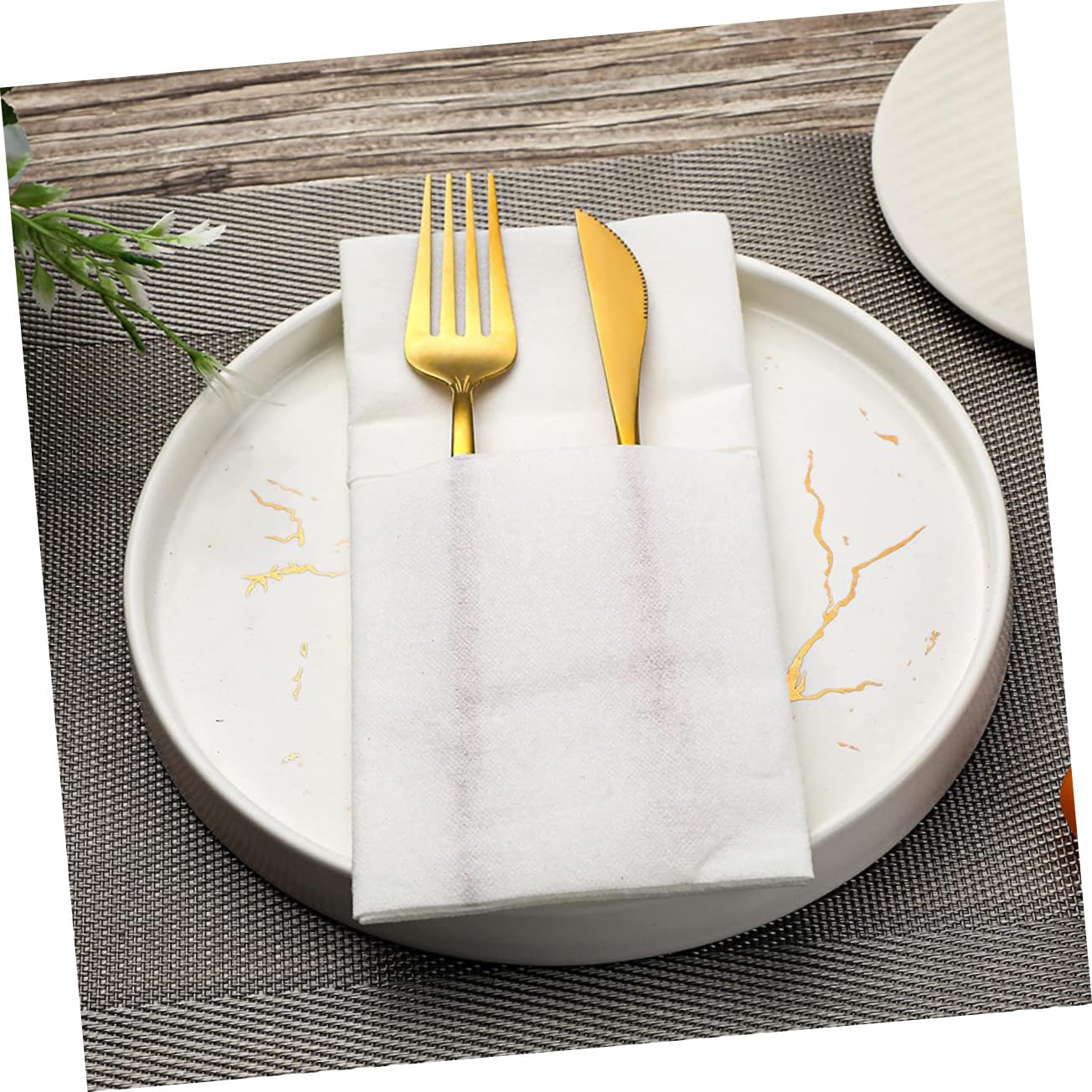 LABRIMP 50 Pezzi Tovaglioli da Tavola in Carta Bianca, Semplice Apertura, per Posate e Stoviglie, per Feste e Barbecue