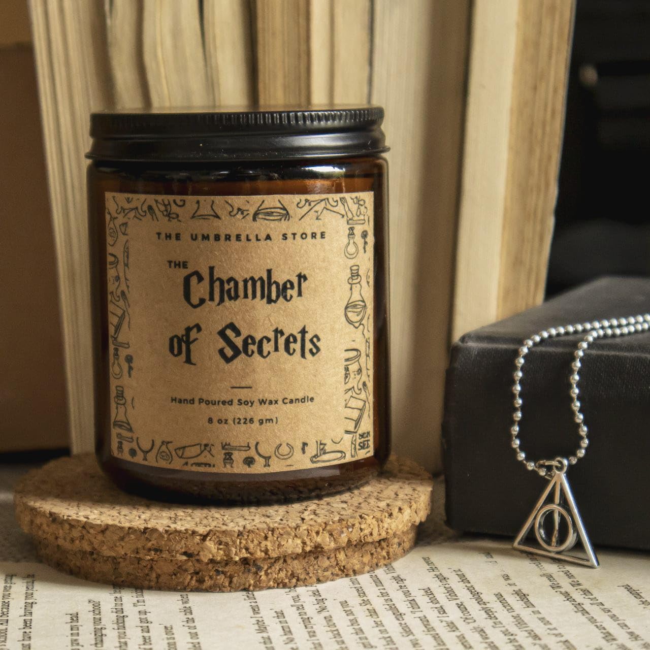 THE UMBRELLA STORE The Chamber of Secrets Scented Candle| Luxury Scented Candle | Home Decor Candle (The Chamber of Secrets), Glass, Aromatherapy