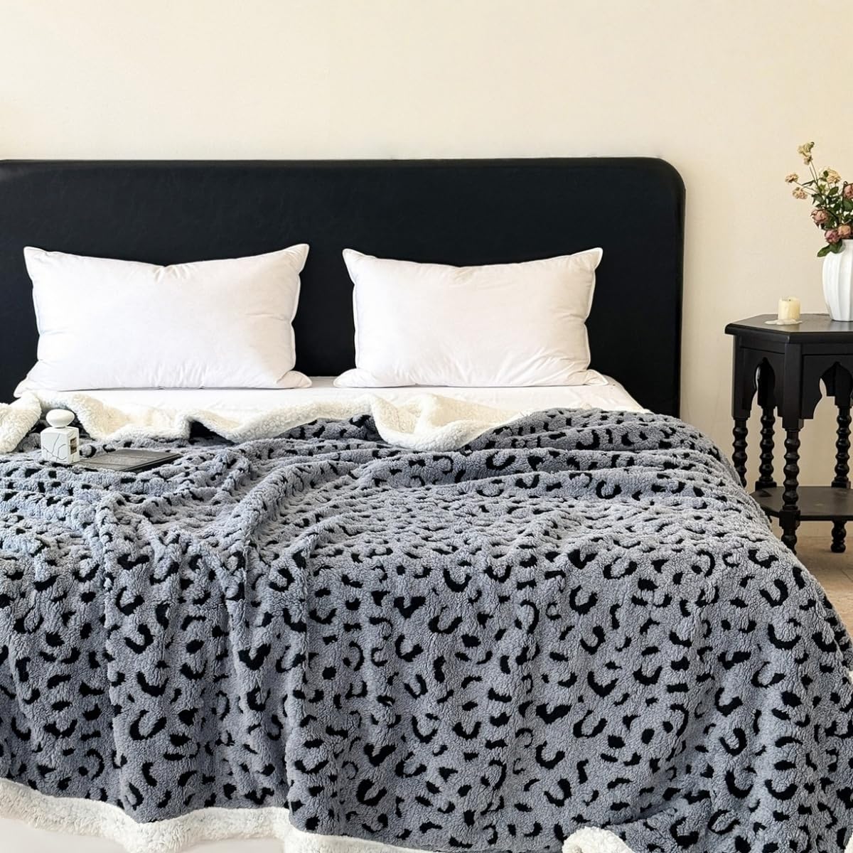 Sherpa Fleece Blanket Soft Thick Warm and Fluffy Blanket for Large Sofa Winter Children Adults for Bed 90 135 150 180 with Leopard Print, Machine Washable (Grey, 70x100cm)