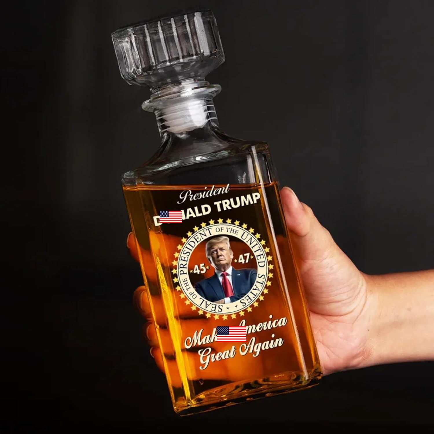 US Patriotic Pride Glass Whiskey Bottle – 26oz Whiskey Decanter(Bottle Only), Political Republican Gift for Home Bar, 47th President Supporters Father’s Day Gift (Built to lead)