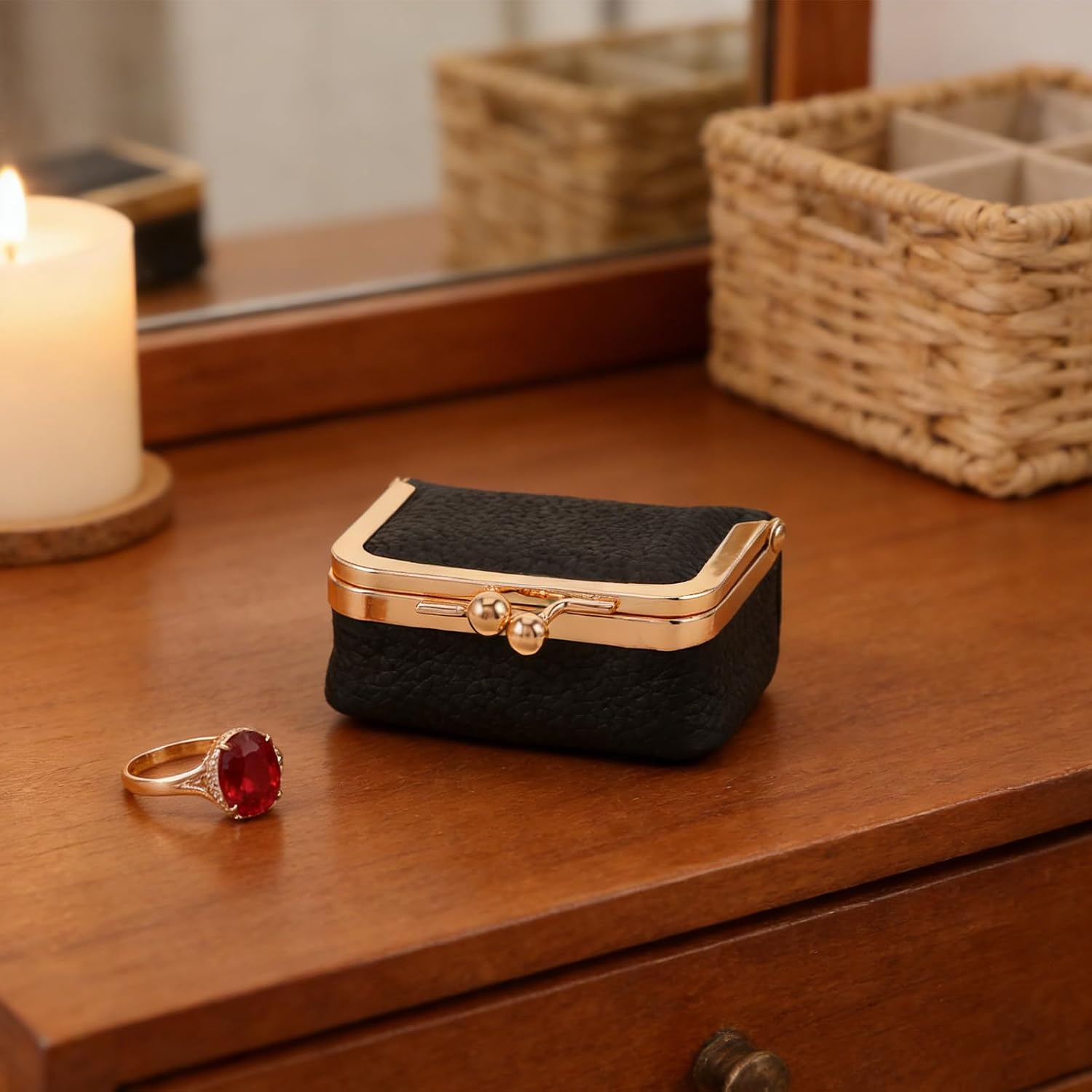 Unomor Compact Leather Jewelry Box for Travel, Portable Mini Case image 5