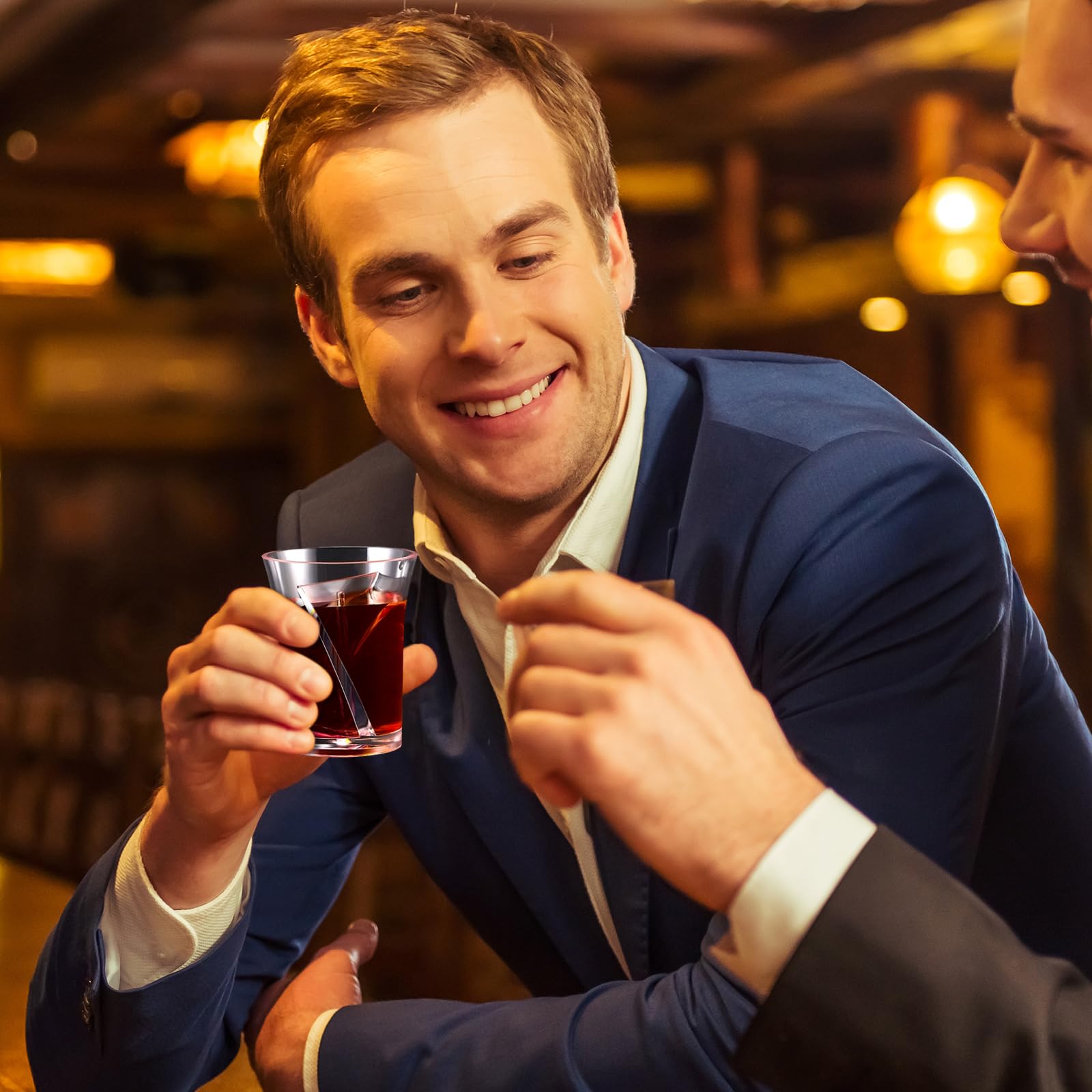 Suclain 24er-Set Geteilte Schnapsgläser Aus Kunststoff – Wiederverwendbare Party-Becher Mit 2 Fächern, Je 57 Ml | Perfekt Für Bar, Junggesellinnenabschied & Feiern