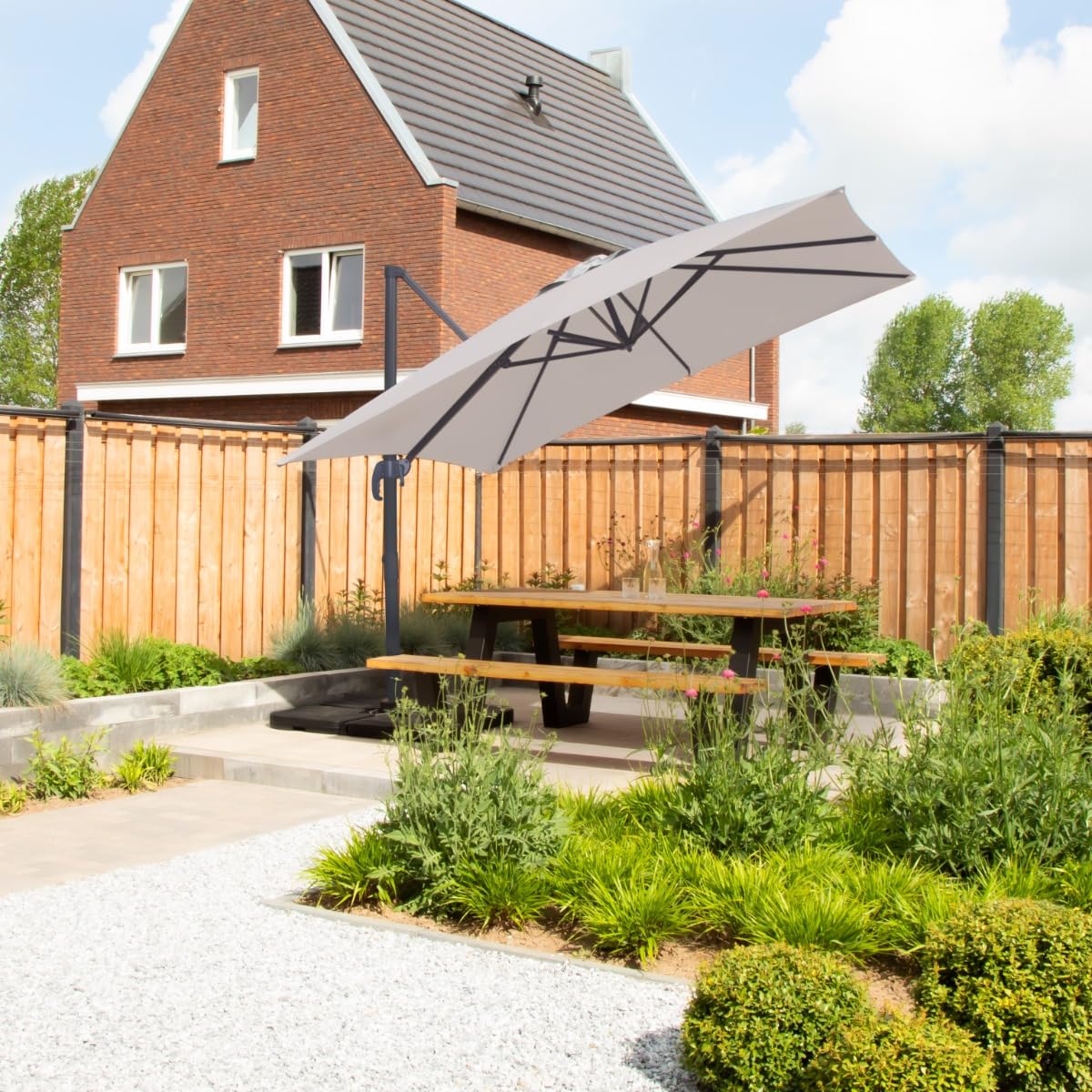 VONROC Ombrellone a Sbalzo Premium Pisogne 300x300 cm – Ruotabile 360° e Inclinabile – Telaio in Alluminio – Telo UPF 50+ Extra Spesso – Apertura con Manovella
