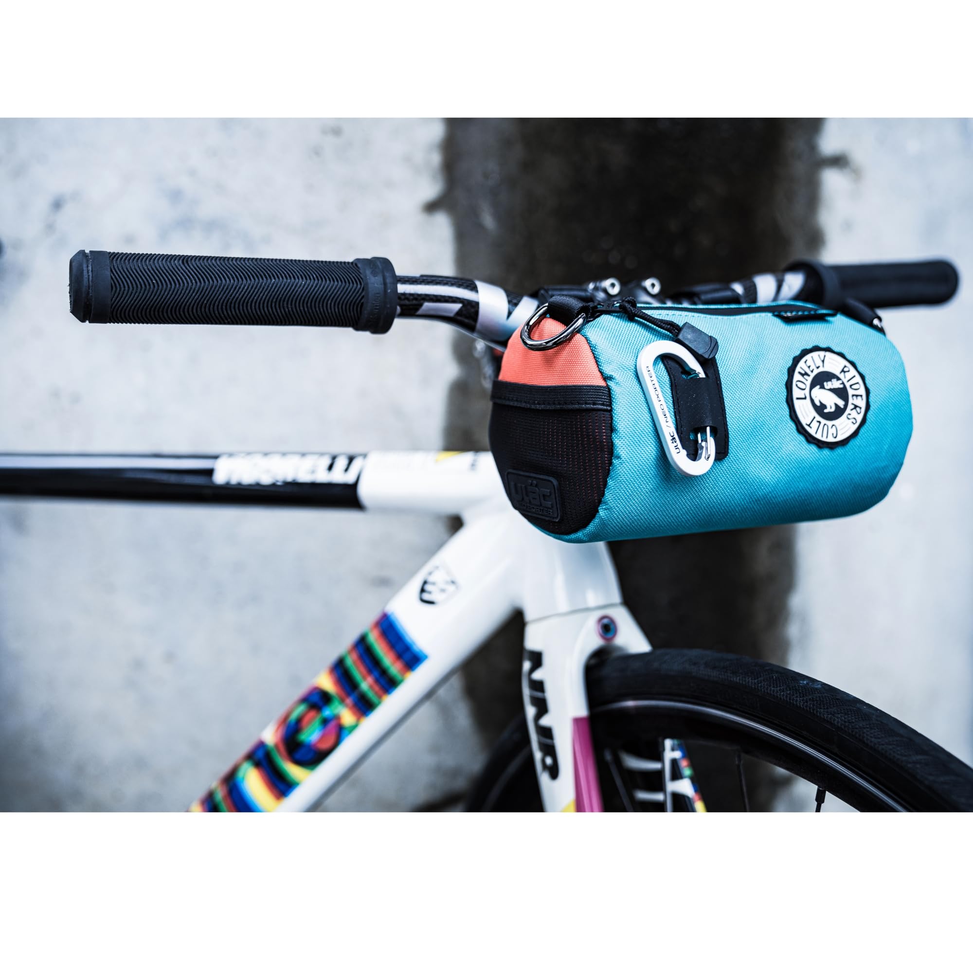 ULAC COURSIER Sprint Neo Porter Sacoche d'alimentation pour Guidon de vélo avec œillet Avant pour accueillir Les lumières, Lunettes de Soleil et bandoulière pour Un Transport Facile Bleu