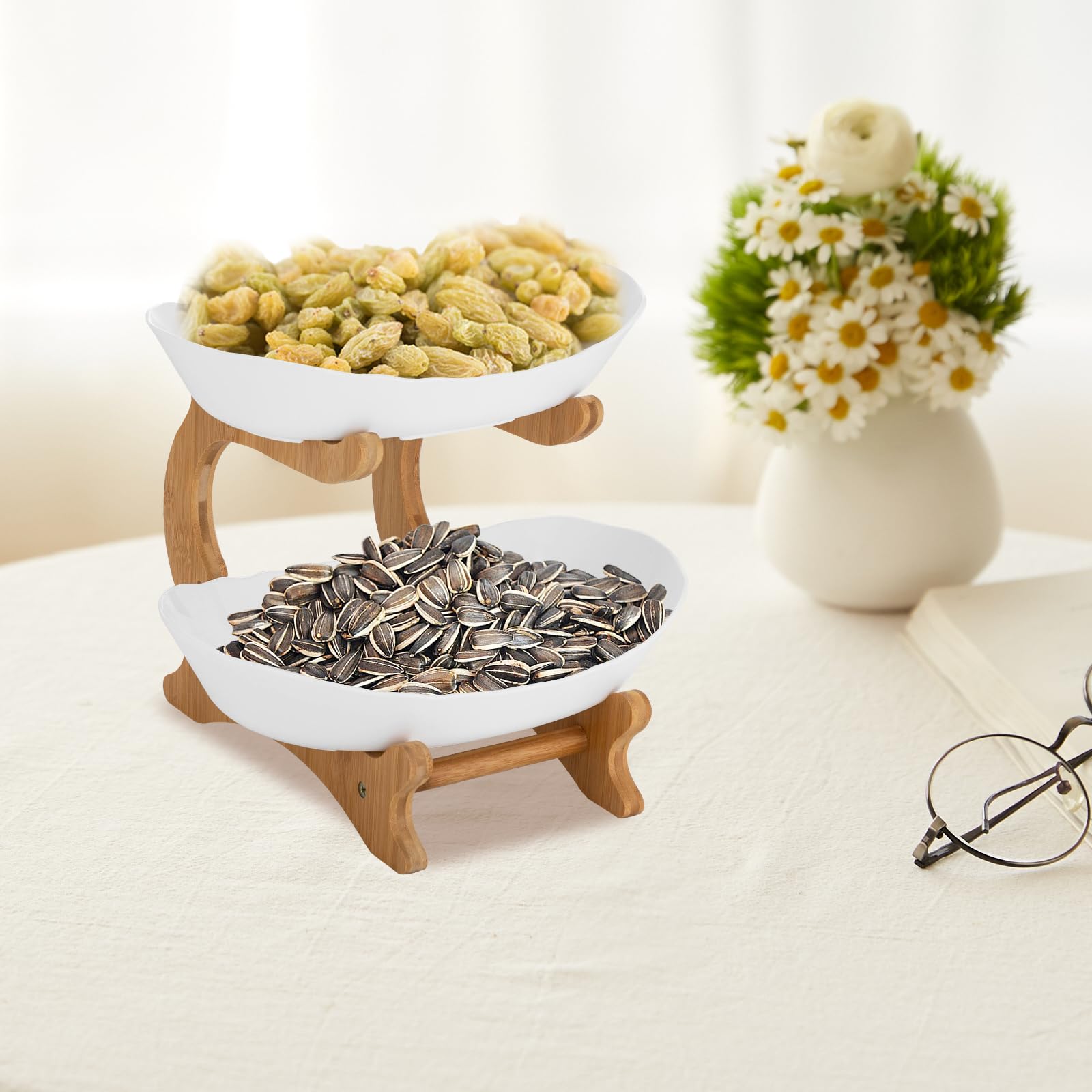Alzata per frutta, in ceramica, a 2 piani, in porcellana con supporto in bambù naturale, per cene, tavoli da pranzo, matrimoni, feste di compleanno, snack buffet (bianco)