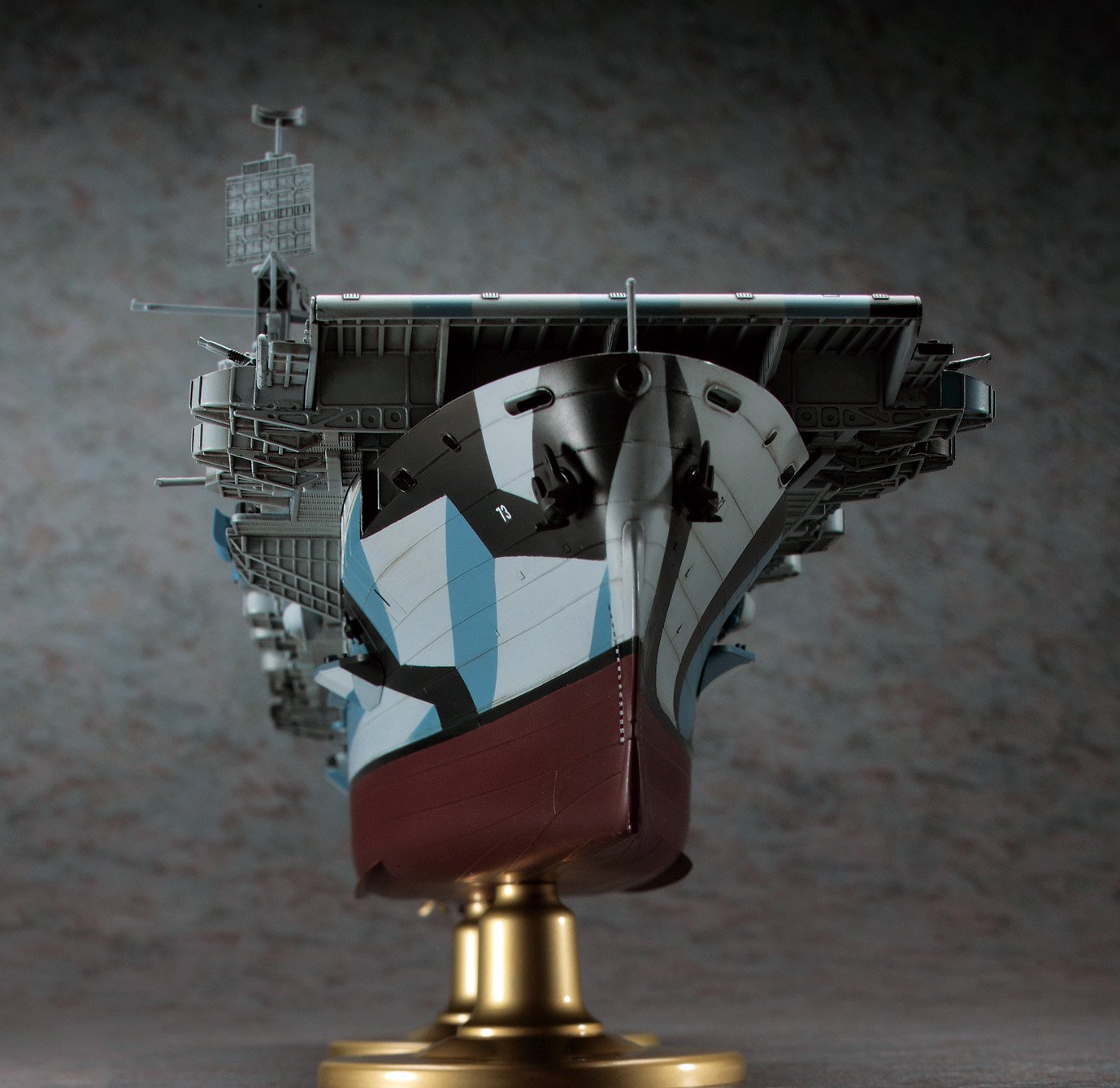 Amazon | ハセガワ 1/350 アメリカ海軍 護衛空母CVE-73 ガンビアベイ  