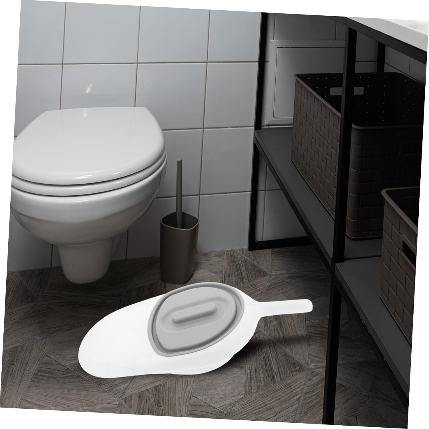 Long Handle Bed Pan for Elderly Care Practical Urinal for Patients Chamber Pot for Home Use Ideal Elderly Cooking Equipment Easy Clean Design &