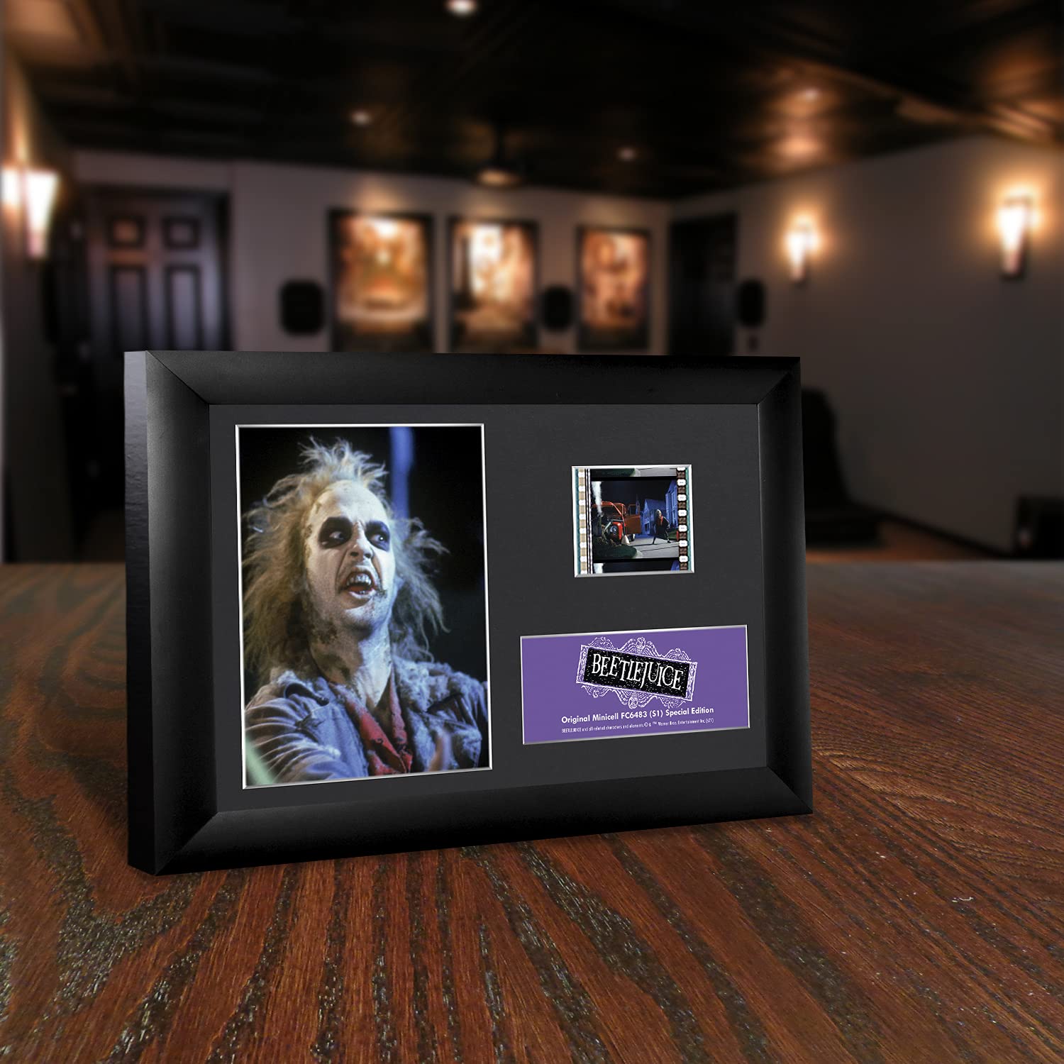 Beetlejuice FilmCell Sammlerstück – Mit Echtem 35mm Filmclip & Staffelei