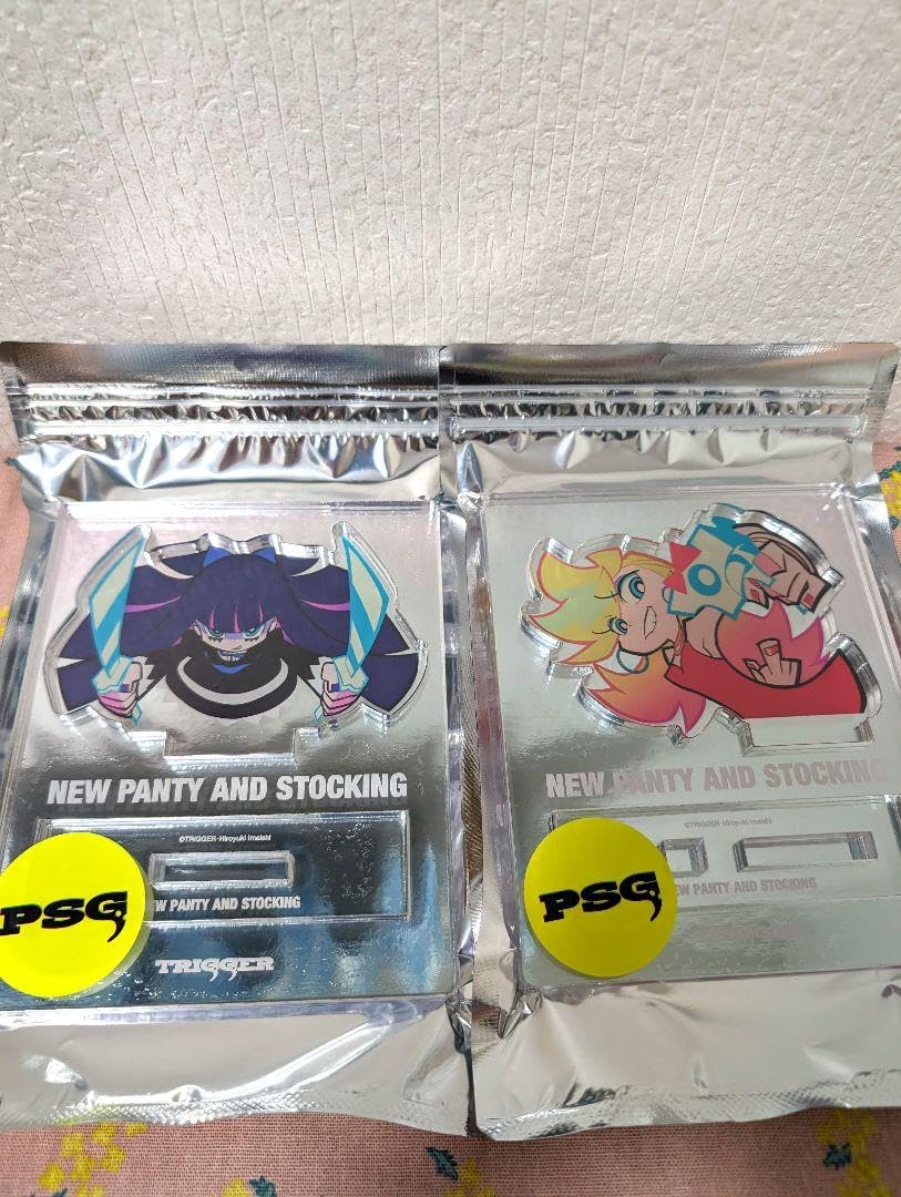 Amazon.co.jp: NEW PANTY AND STOCKING Acryl Stand パンスト