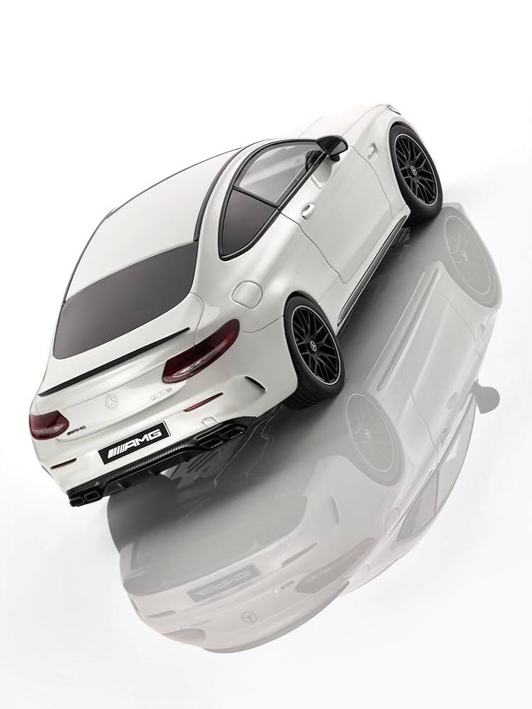 BRABUS 650 Cクラス ミニカー 1/18ホワイト BRABUS 650 Cクラス