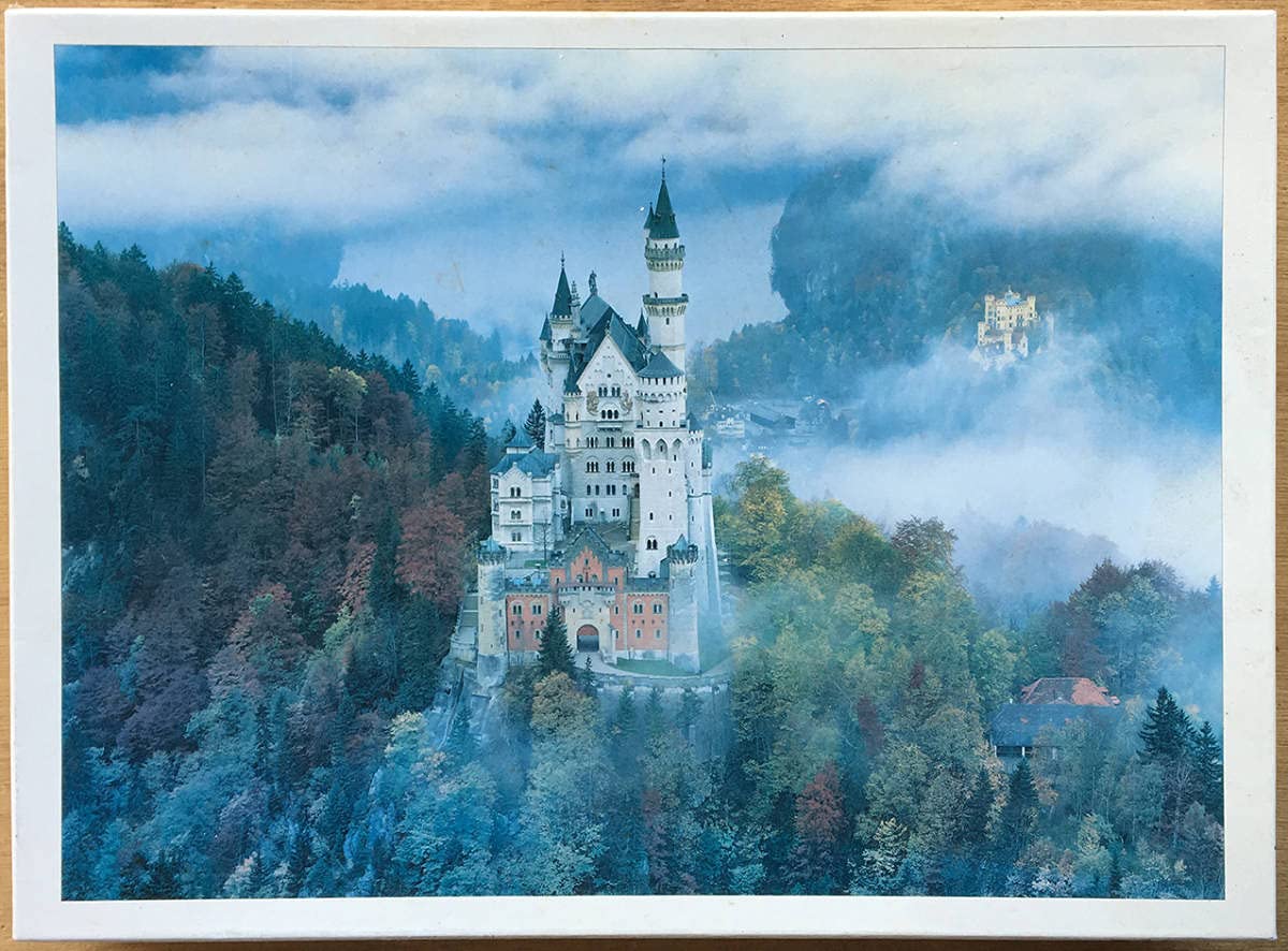 【ジグソーパズル】ノイシュヴァンシュタイン城 81dSjXqsy2L._AC_SY200_QL15_.jpg