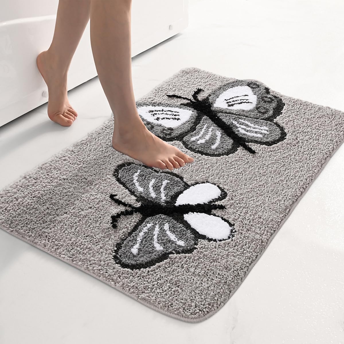 Loismood Super Absorbent Bath Mat Rug for Shower Non Slip 24x16 Inches Thick Plush Bathroom Floor Mat Machine Washable Rug for Bedroom (Gray)