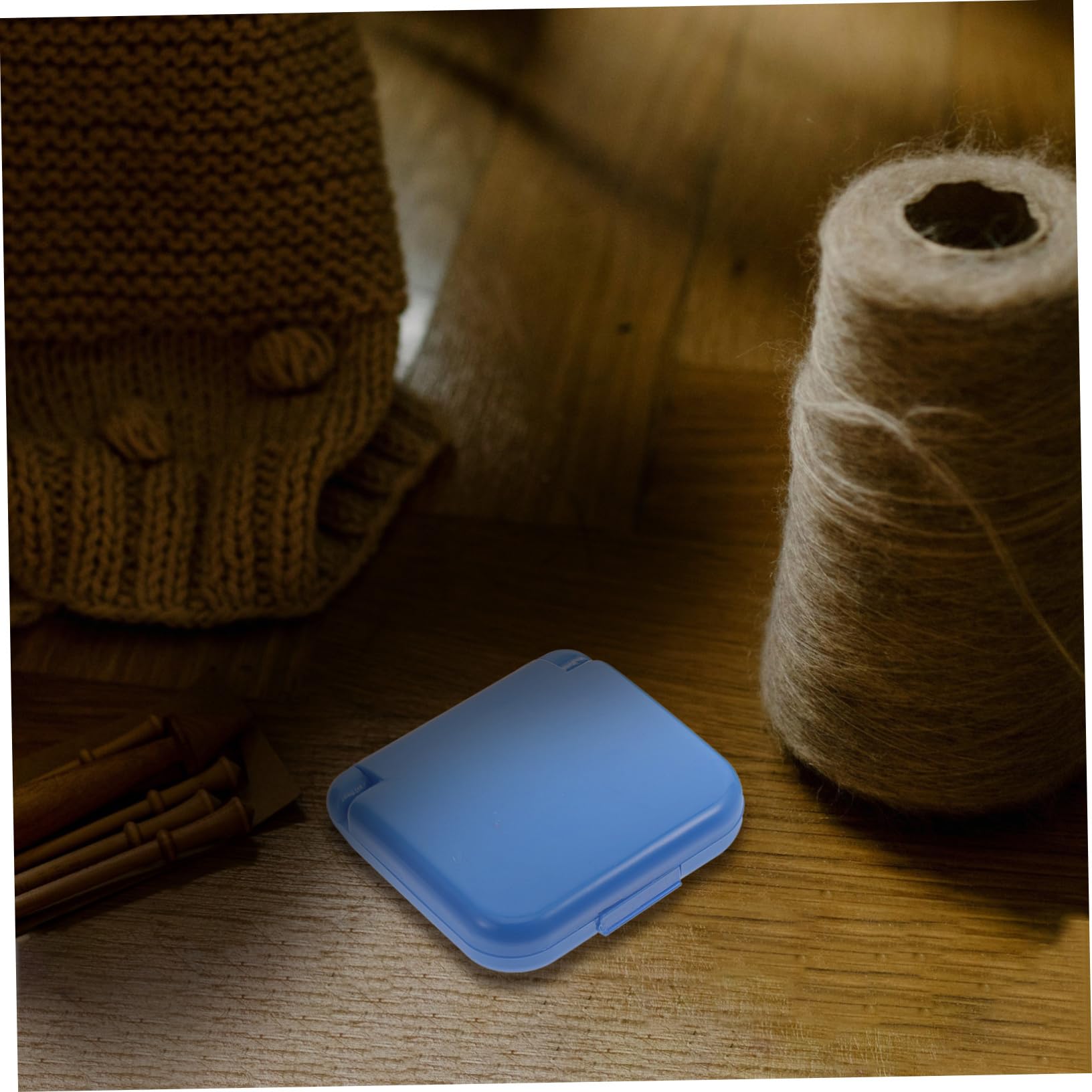 Housoutil Professional Sewing Tools Kit Boxes Threader Needle Cutter Tailoring Tools for Beginners Travelers and Grandmothers