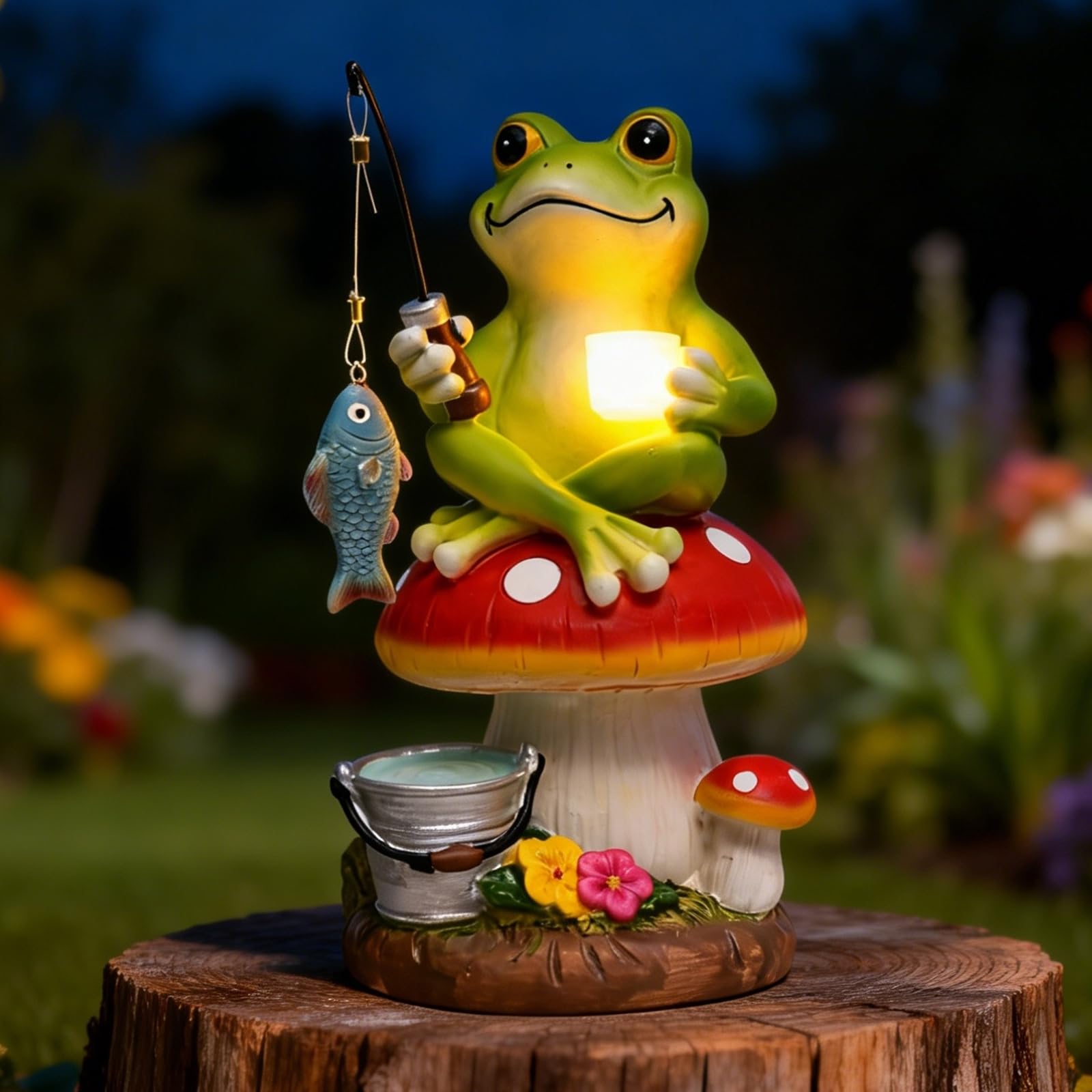 Grenouille pêcheuse de jardin solaire pour animer votre terrasse