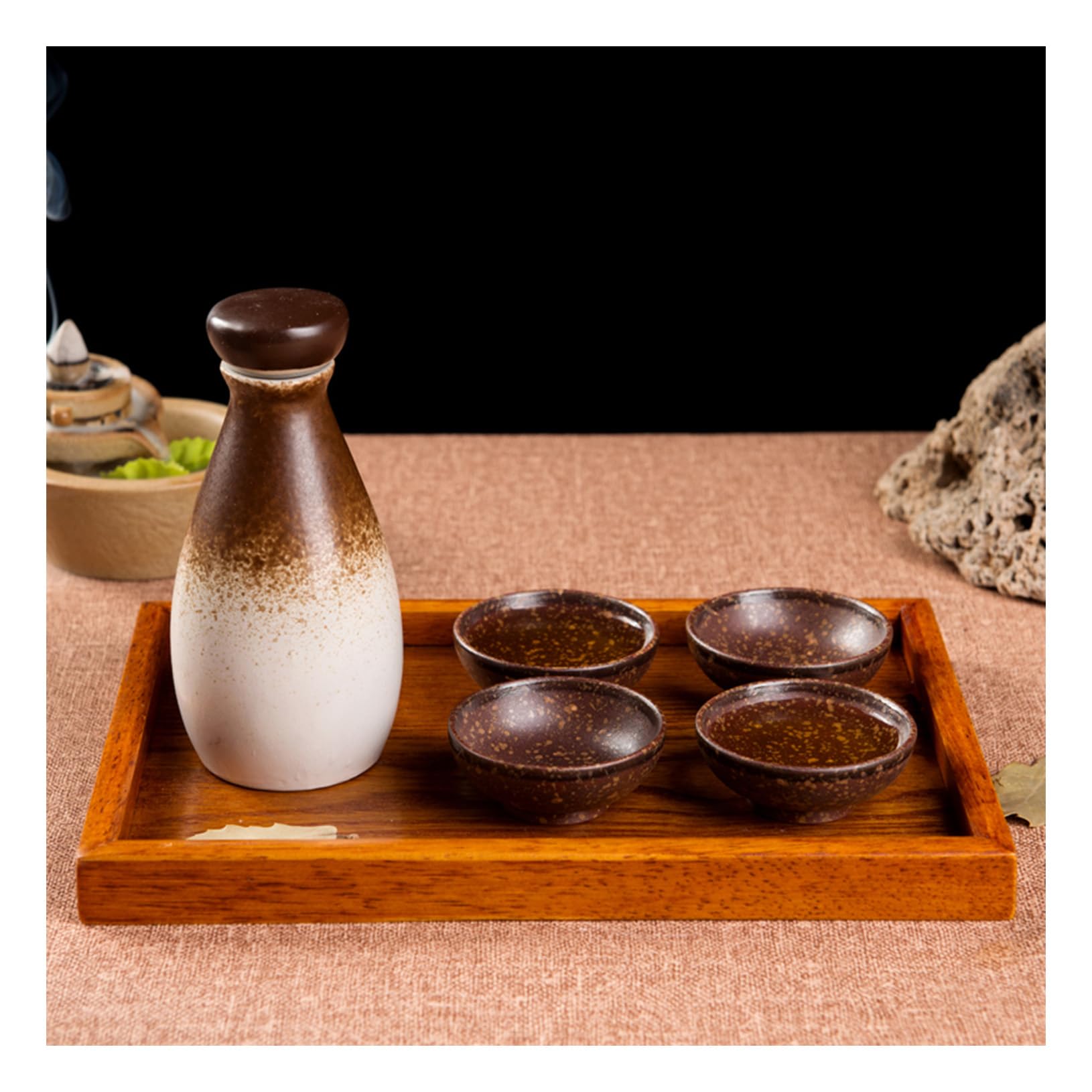 Ensemble de 6 Tasses à saké en céramique Japonaise, Style Traditionnel rétro, avec Plateau en Bois.