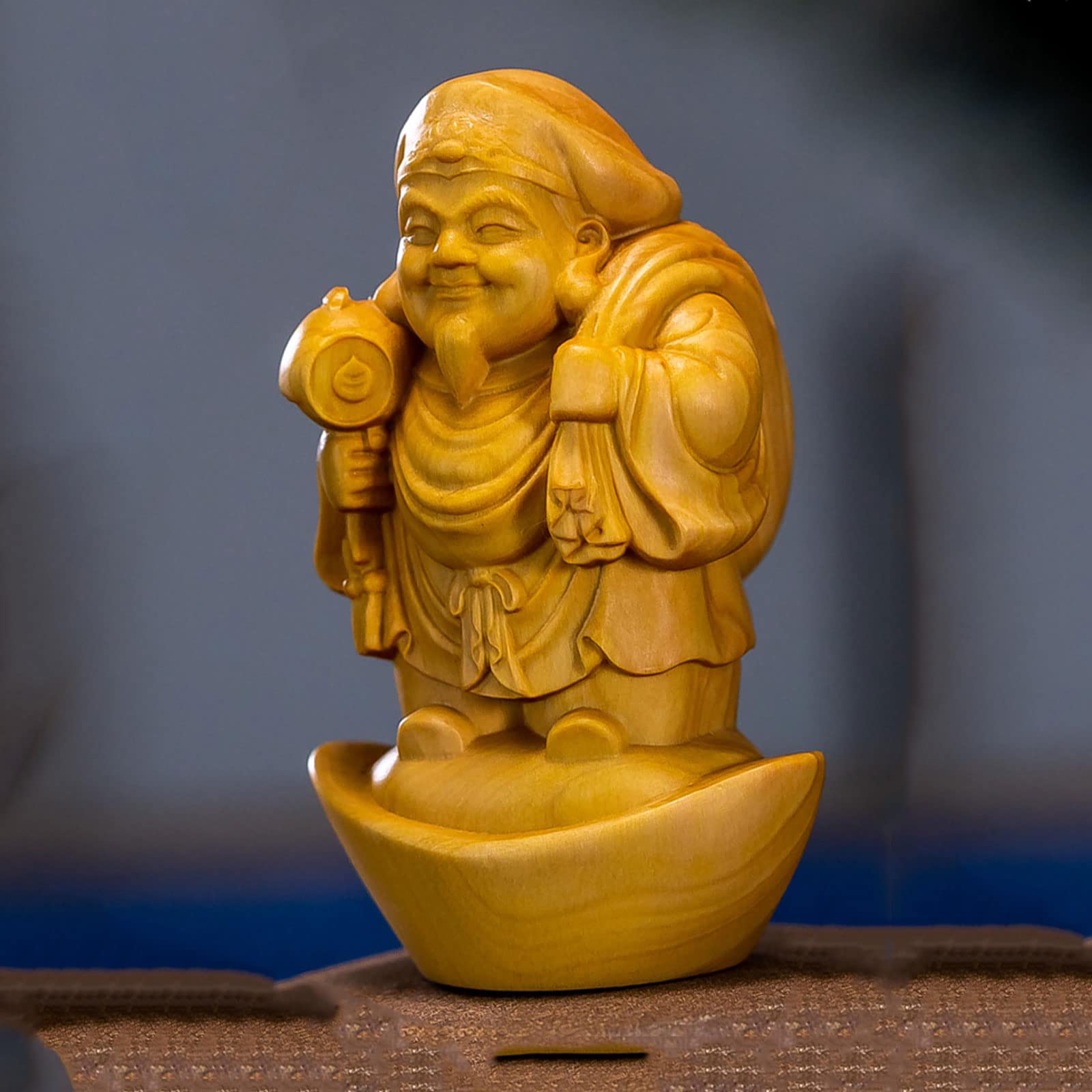 Amazon｜仏像 木彫り 開運招福七福神・大黒天 (高さ8cm×巾5cm)柘植製