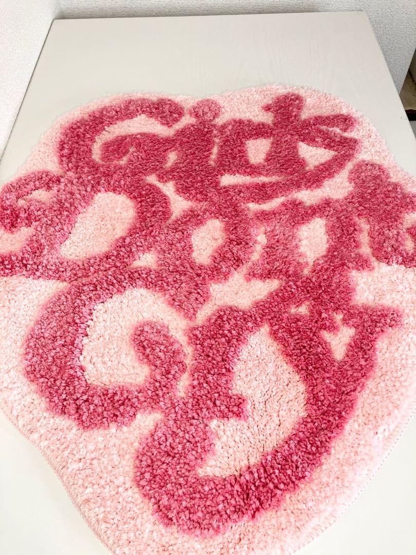 新品未使用 Girls Don'T Cry ガールズトントクライ  ラグマット 新品未使用 Girls Don'T Cry ガールズトントクライ ラグマット b