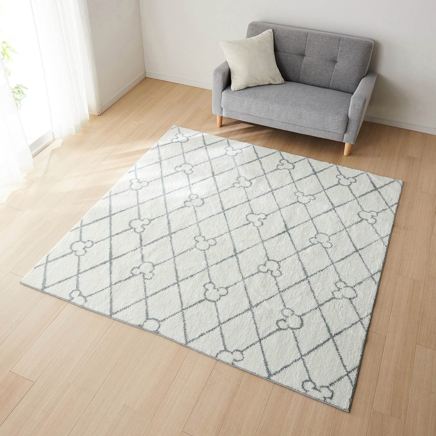 新品　ベルメゾン　ミッキー　ラグ　130×190 Amazon｜[ベルメゾン] ディズニー ラグ マイクロファイバー タフト