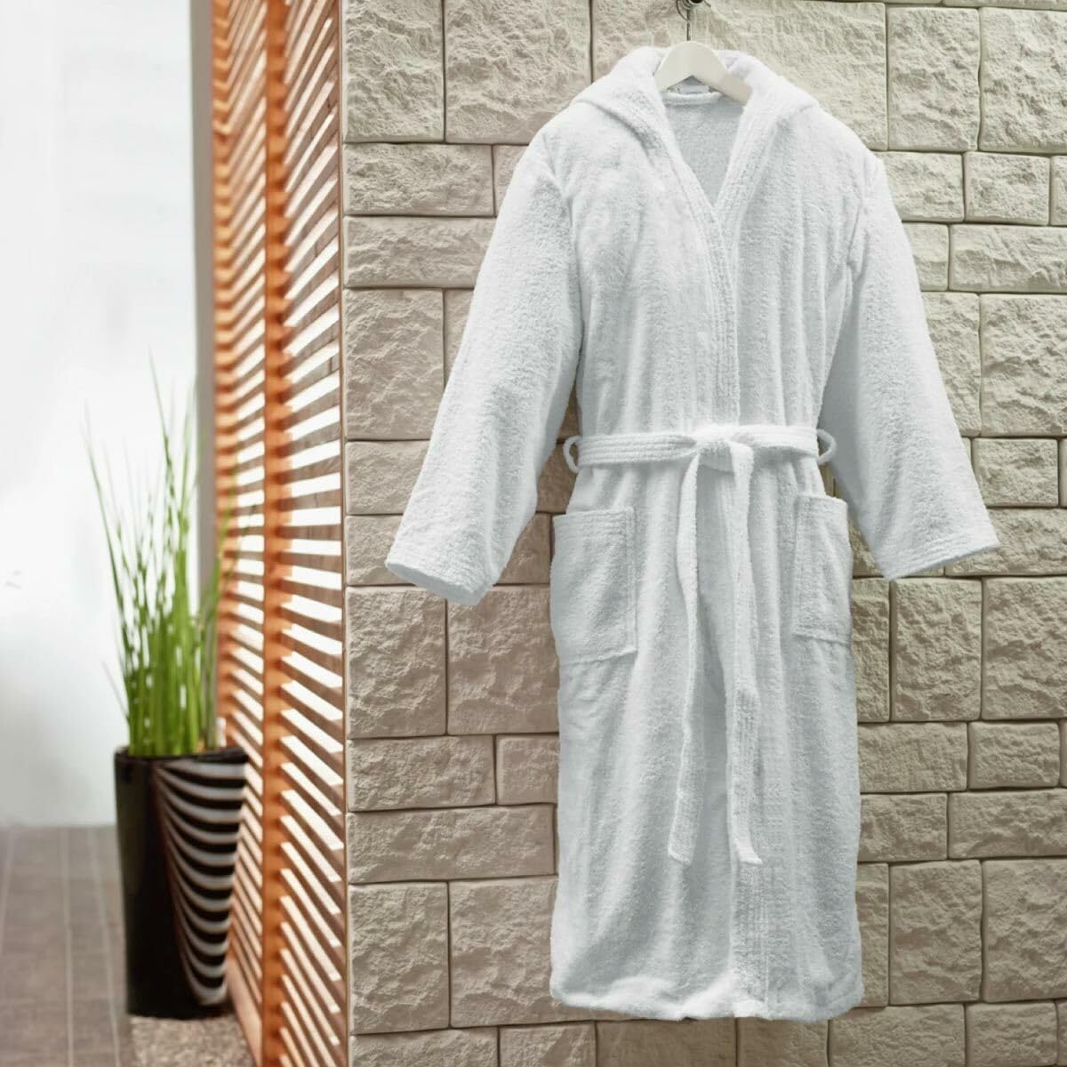 Morbidissimi Accappatoio Spa in Spugna Bianco Con Cappuccio, Cinturino e 2 Tasche, Accappatoi per Uomo e Donna Morbidi 380 gr/mq, Ideale Per Spa, Hotel e Centri Benessere, W746