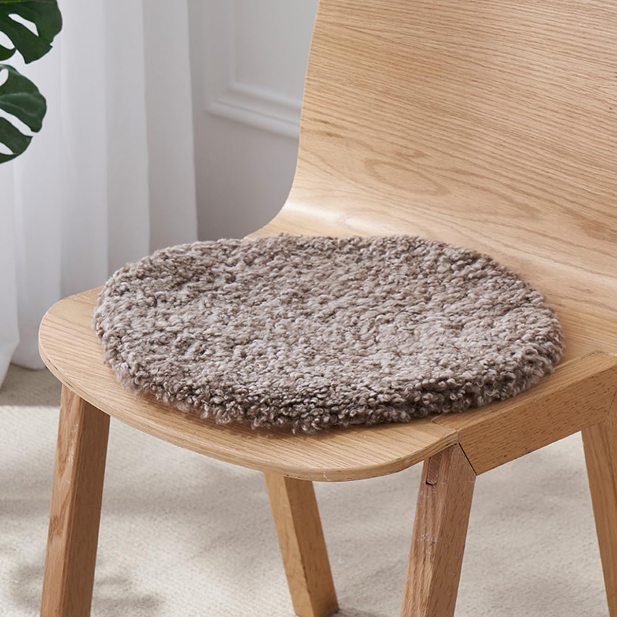 HC&WT Sheepskin Seat Cushion, Short Curly Fur Chair Pad Super Soft Car Seat Cover Non-Slip Natural Wool Rugs Office Desk Chair Stool Cushion (Brown,Circular diameter 35cm(13.7 inch))