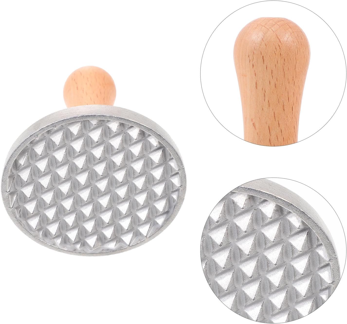 Zinc Alloy Biscuit Mold DIY Cookie Press Heart and Diamond Shapes Creative Baking Tool for Pastry and Cookie Use in Kitchen