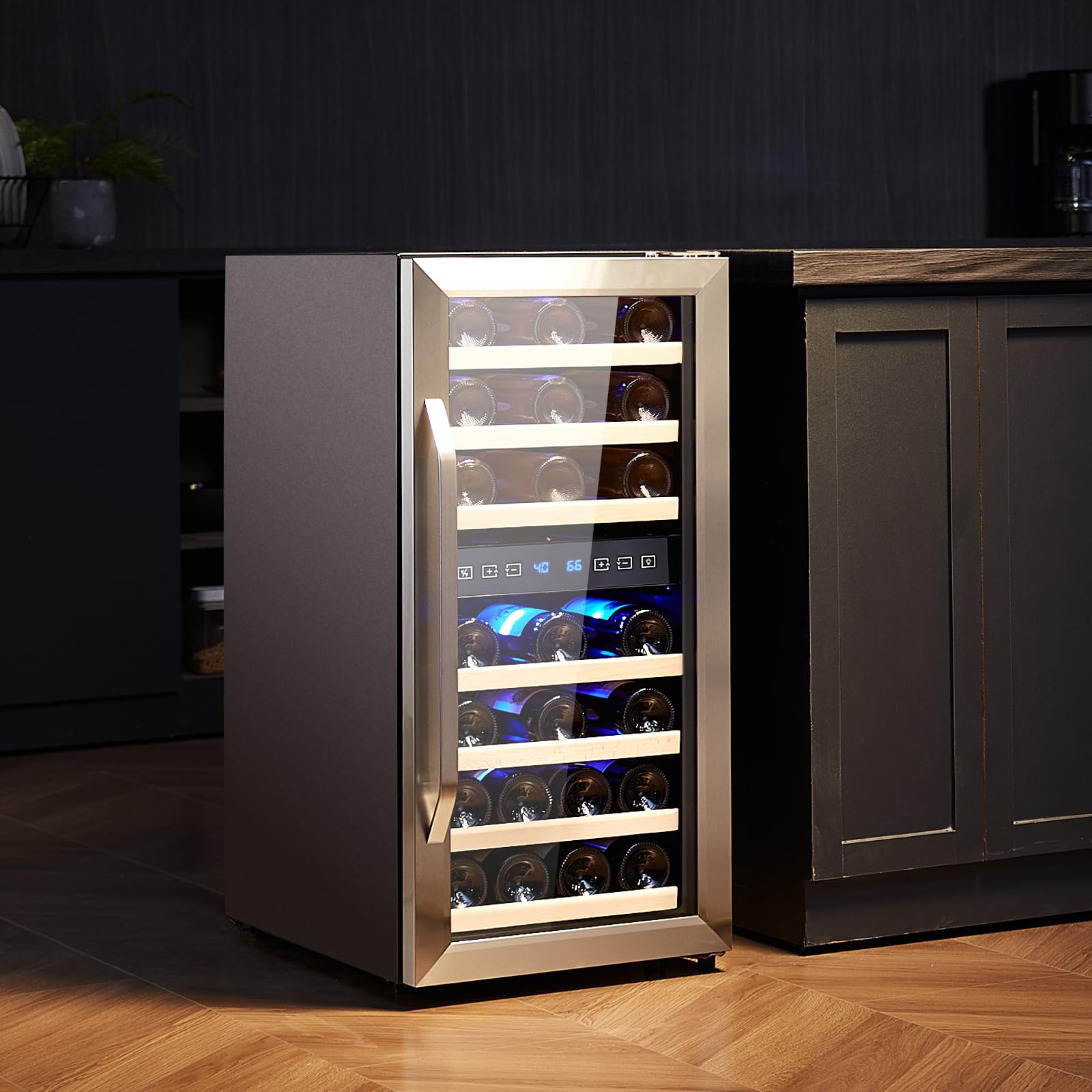 VEVOR Cantinetta per Vini Capienza da 33 Bottiglie, Cantinetta Portabottiglie Doppia Zona, Frigo con Raffreddamento ad Aria Circolante Controllo Digitale, Protezione UV, per Vino Rosso e Bianco