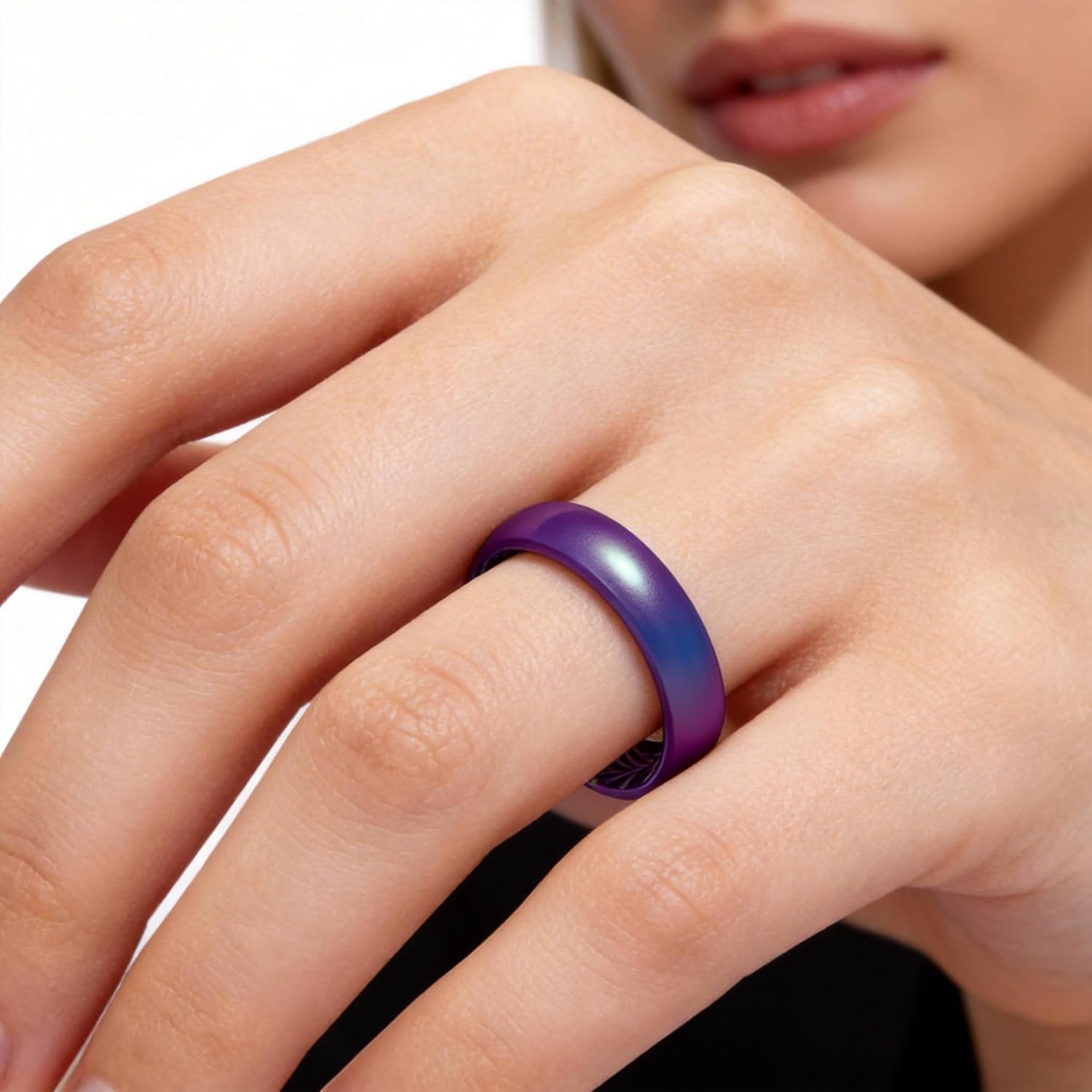 4 Packs Silicone Wedding Rings for Women, 3.5mm Thin Rubber Wedding Bands Stackable Ring, Inner Breathable Olive Leaves Design