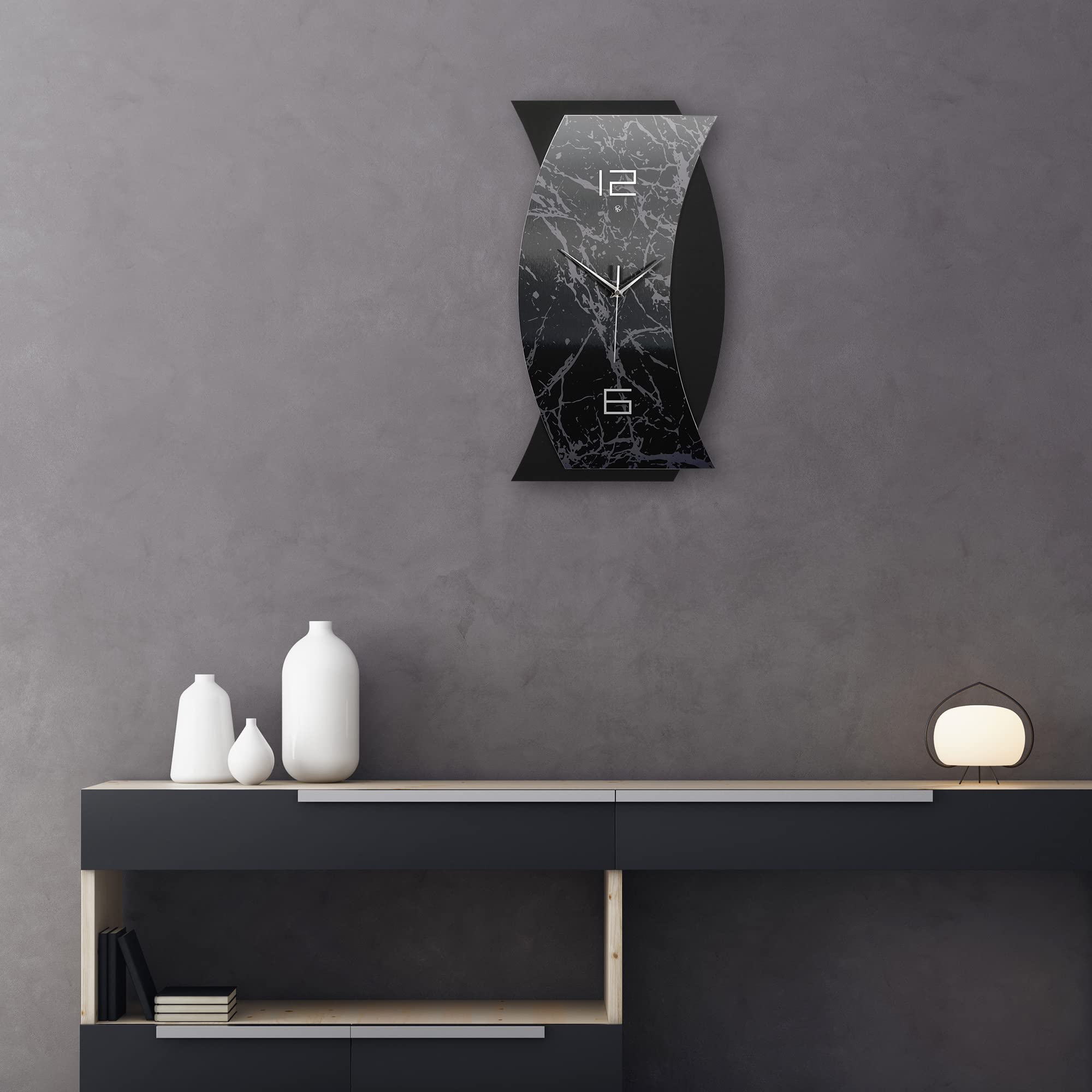 Kreative Feder 3D Designer-Wanduhr abstrakte Funkuhr 50x28cm Schwarz in modernem Metallic-Look ohne Tickgeräusche (Dark Pattern, leises Funkuhrwerk)