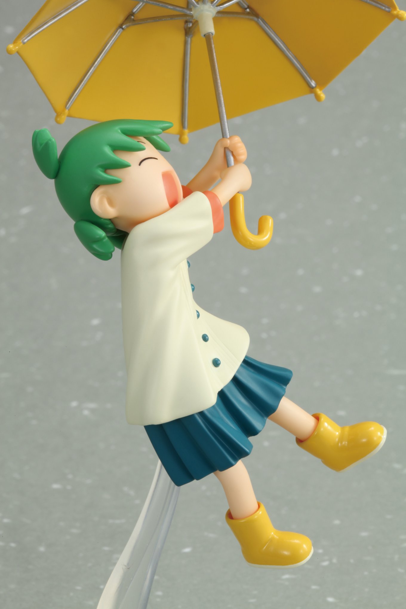 Amazon.co.jp: よつばと! よつばとたいふう! [並行輸入品] : ホビー