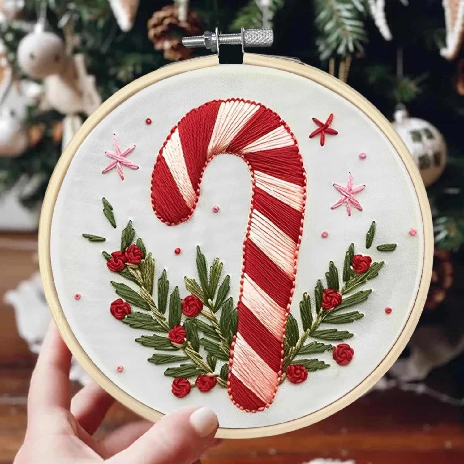 Zoruam Christmas Embroidery Kit - Image 2