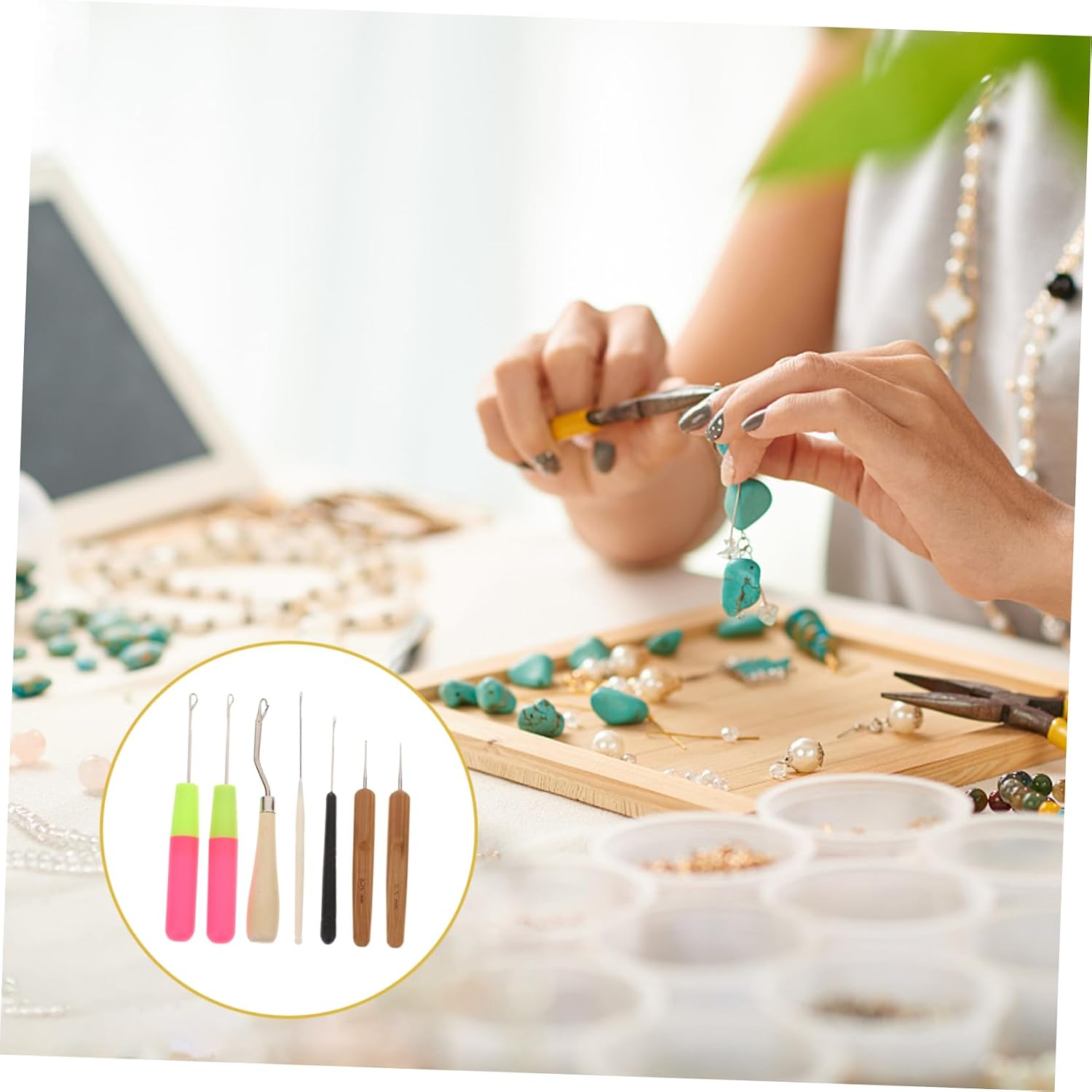 DOITOOL 7-Piece Crochet Hook Set for Dreadlocks and Hair Knitting Ergonomic Design Plastic and Wooden Handles for Hairdressing and DIY Craft Projects