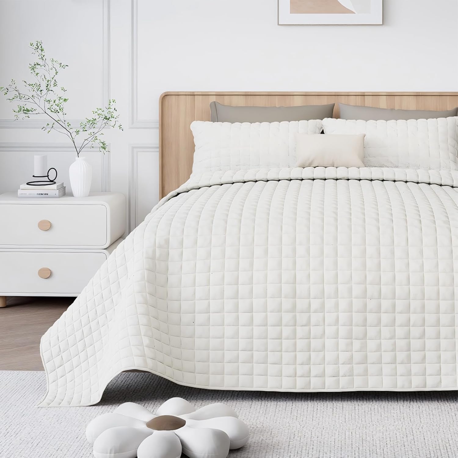 Luxury Velvet Quilt Set Queen Size, Comforter Set with Pillow Shams, Soft Lightweight Bedspread Coverlet Bedding Sets for All Seasons, Cream White Queen (90"x96") Cream White