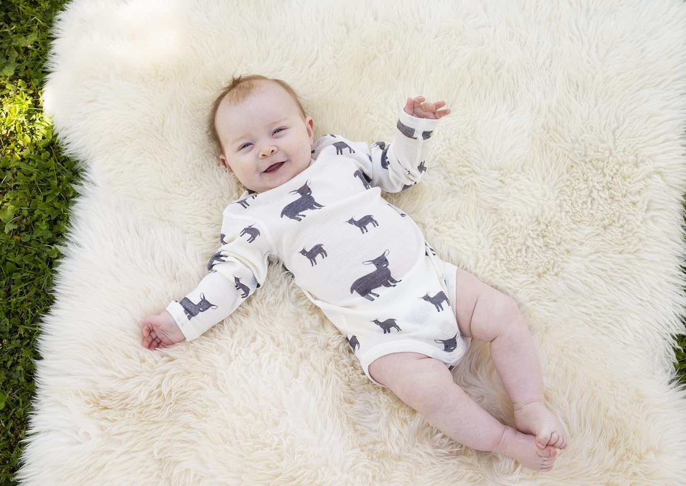 SAFA - Merino Wool Onesie for Baby and Toddler – Long Sleeve Bodysuit (Sheep)