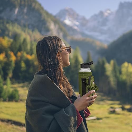 Vista 105 de NATURE PIONEOR Soporte para botella de agua con correa ajustable – 25/32/40 onzas, funda aislante para botella de agua con mango de paracaídas y 2