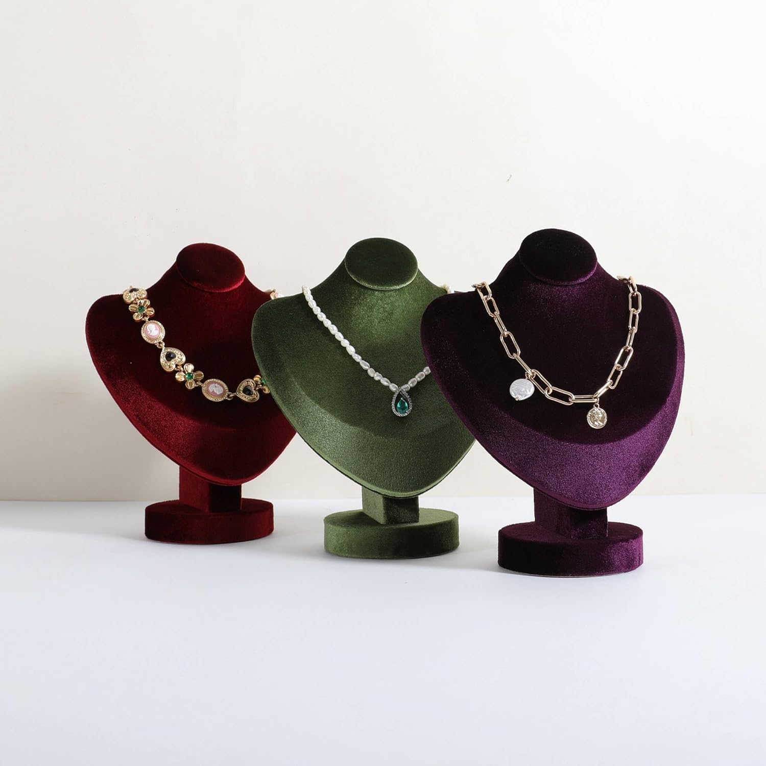GemeShou Velvet Necklace display stand for Selling, Green Necklace Holder Stand, Cute Necklace Bust Jewelry Mannequin for Show【Green】
