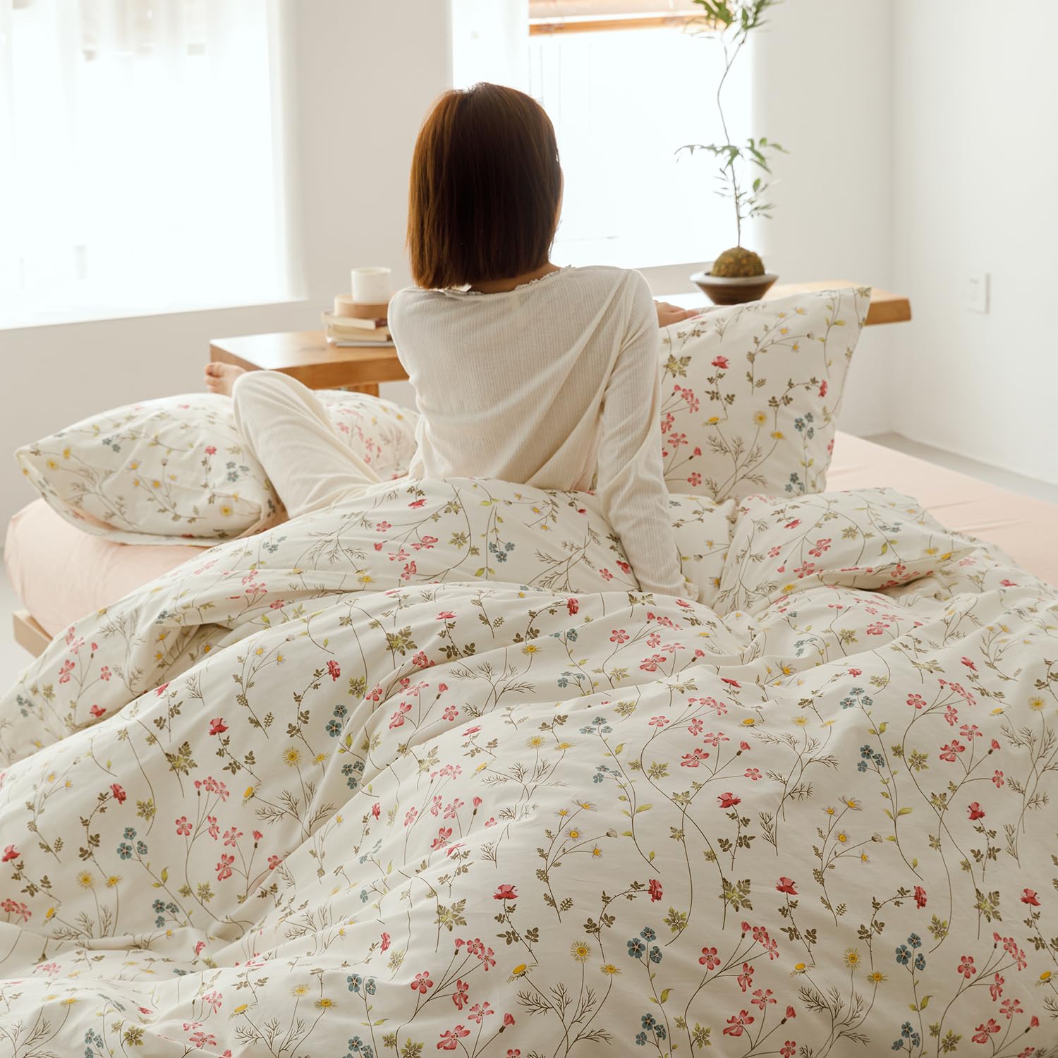 Luowei Mädchen Blumen Bettwäsche 135x200 cm Baumwolle Beige Weich Aesthetic Bettbezug Sommer Bunt Blumen Muster 100% Baumwolle Bettwäsche Sets mit Reißverschluss und 1 Kissenbezug 80x80cm