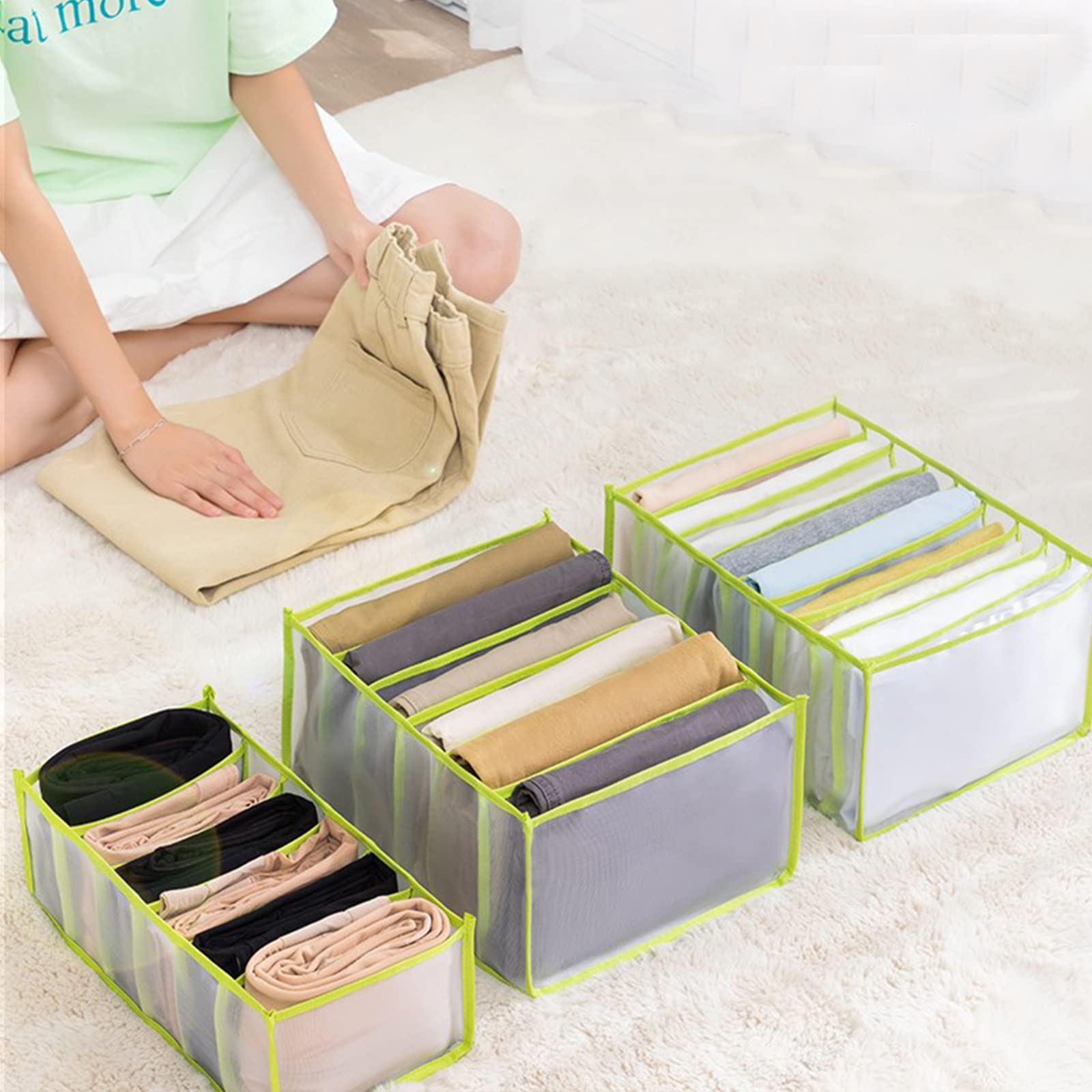 Organizer for armadio in rete non tessuta
